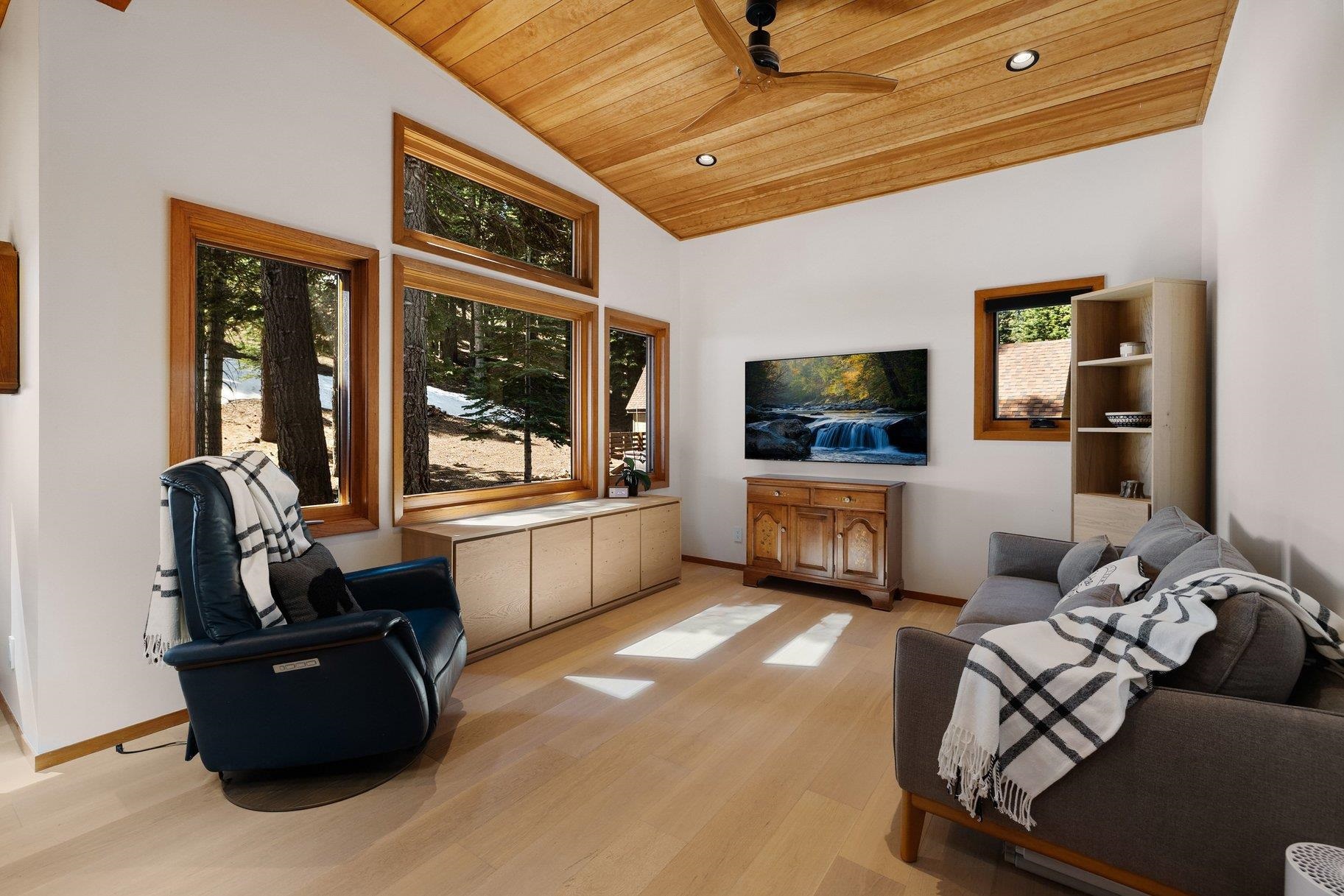 14075 Herringbone Way, Truckee, CA, 96161