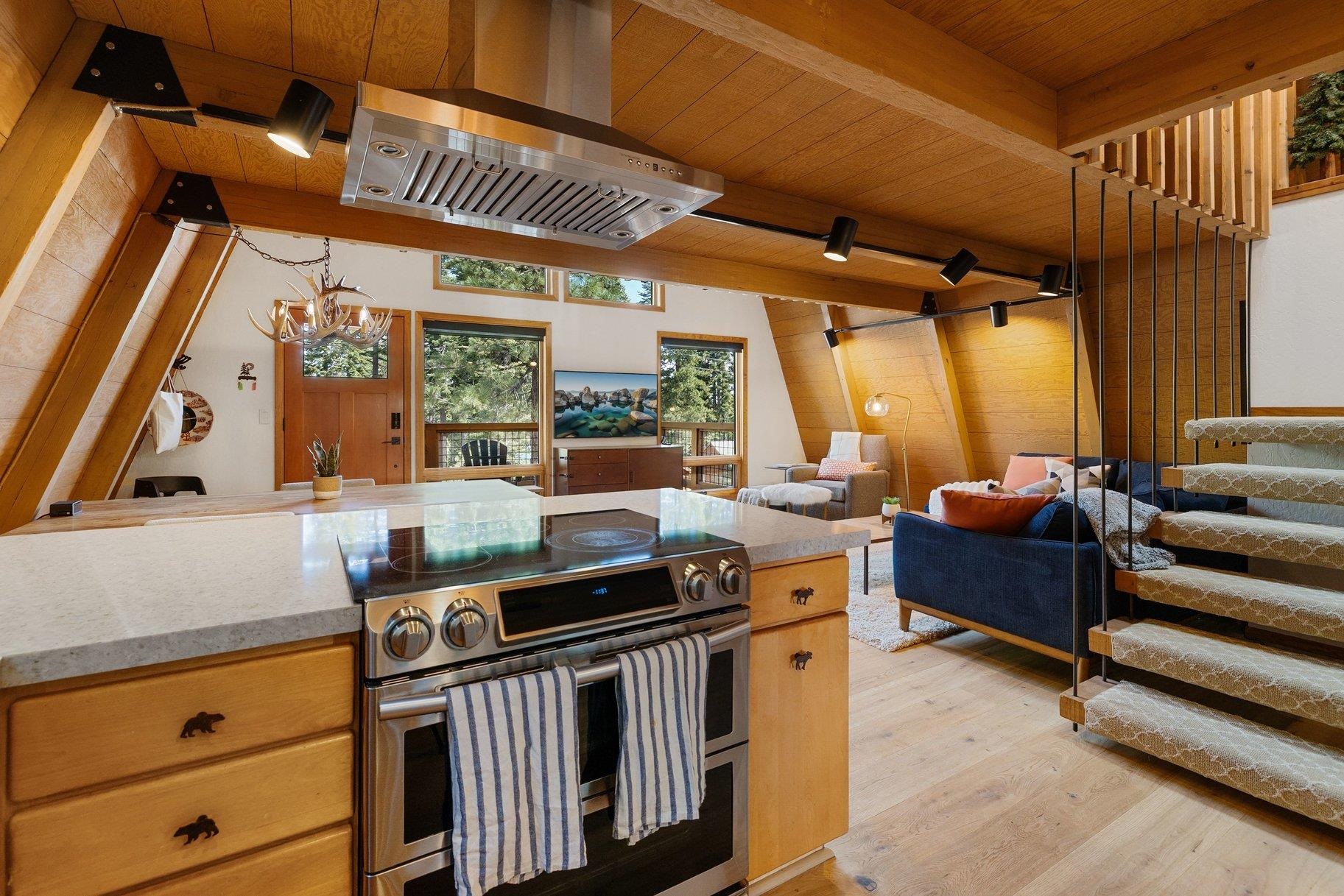 14075 Herringbone Way, Truckee, CA, 96161