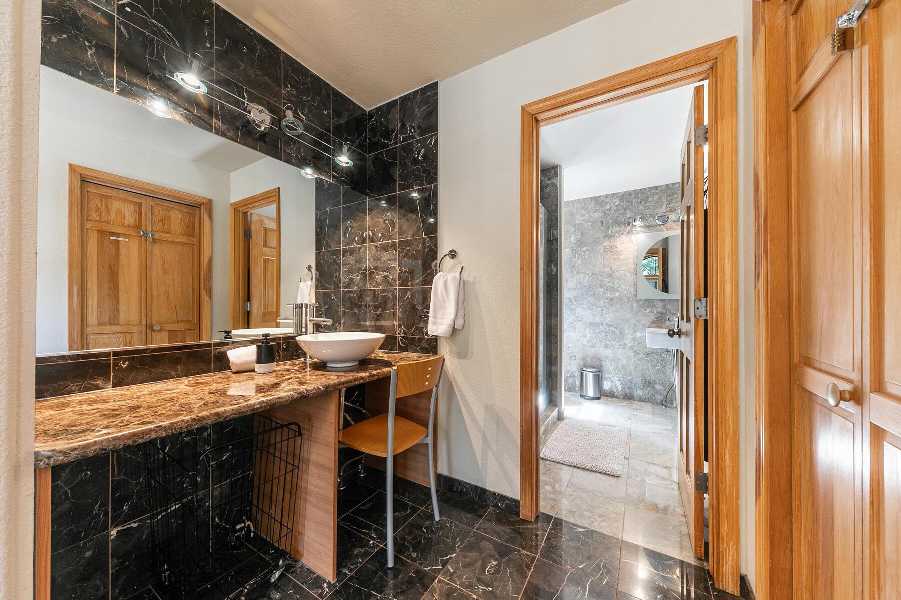 11654 Lausanne Way, Truckee, CA, 96161