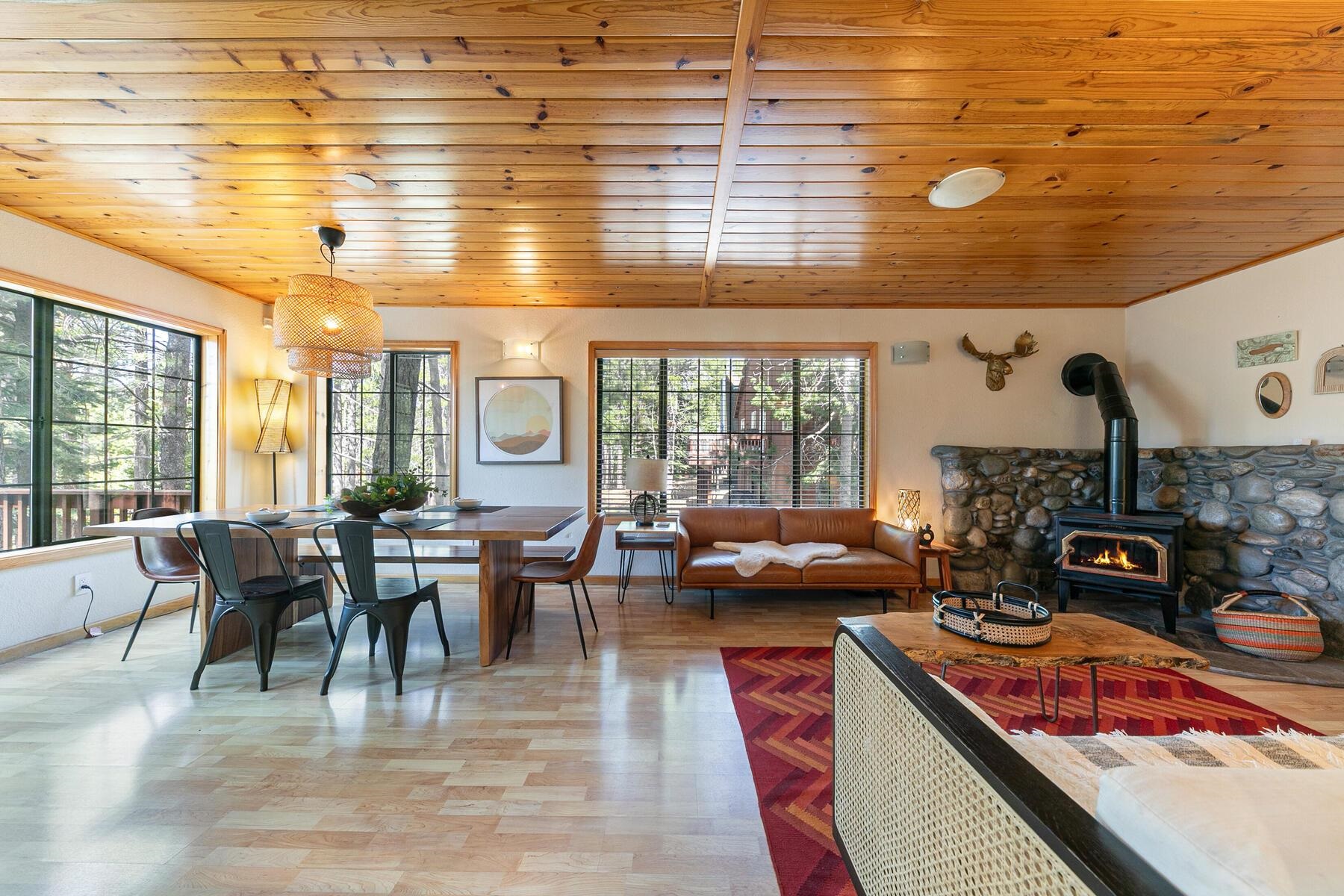 11654 Lausanne Way, Truckee, CA, 96161