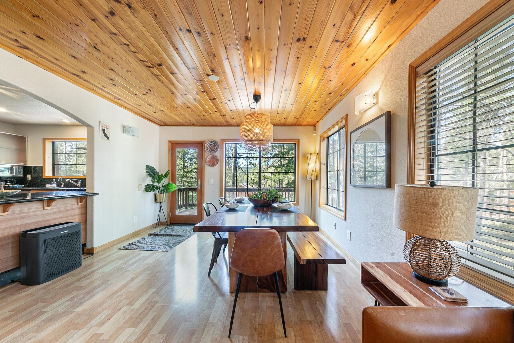 11654 Lausanne Way, Truckee, CA, 96161