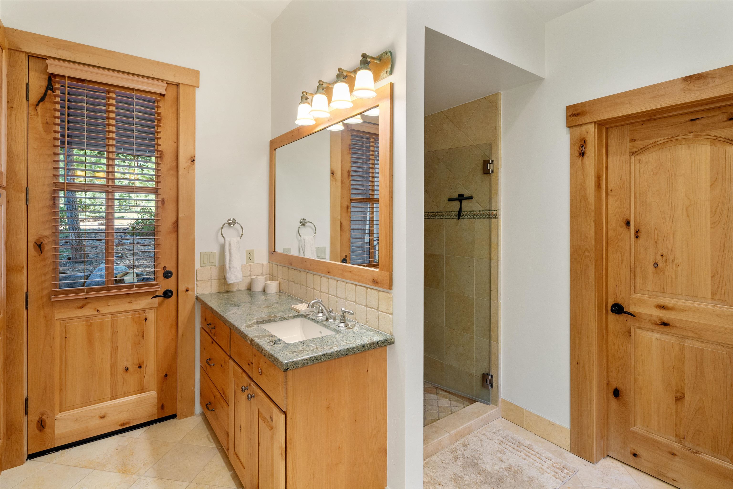 604 EJ Brickell, Truckee, CA, 96161