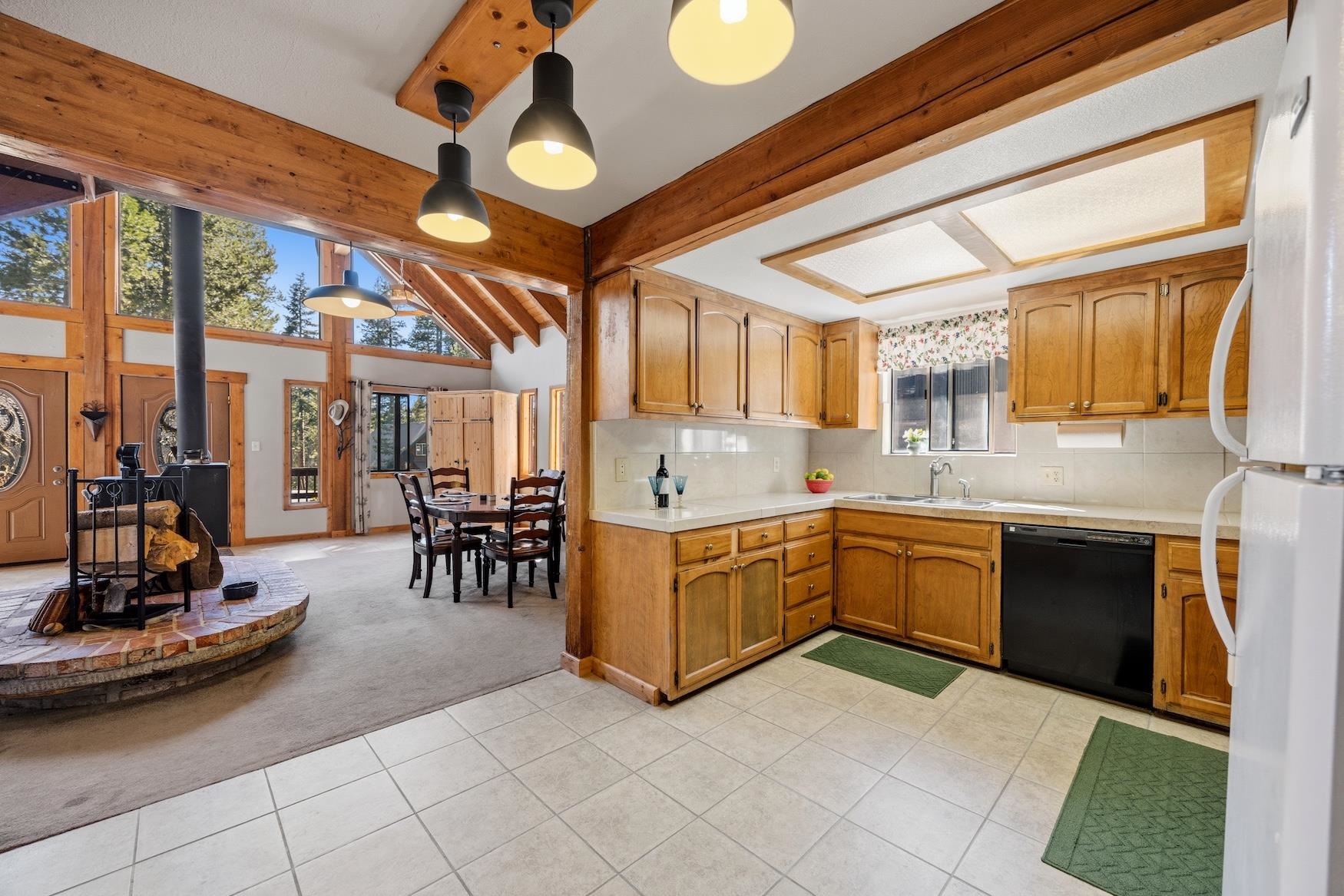 21146 Donner Pass Road, Soda Springs, CA, 95728