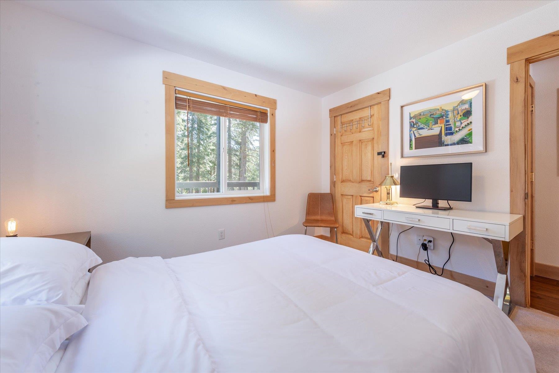 50638 Hemlock Court, Soda Springs, CA, 95728