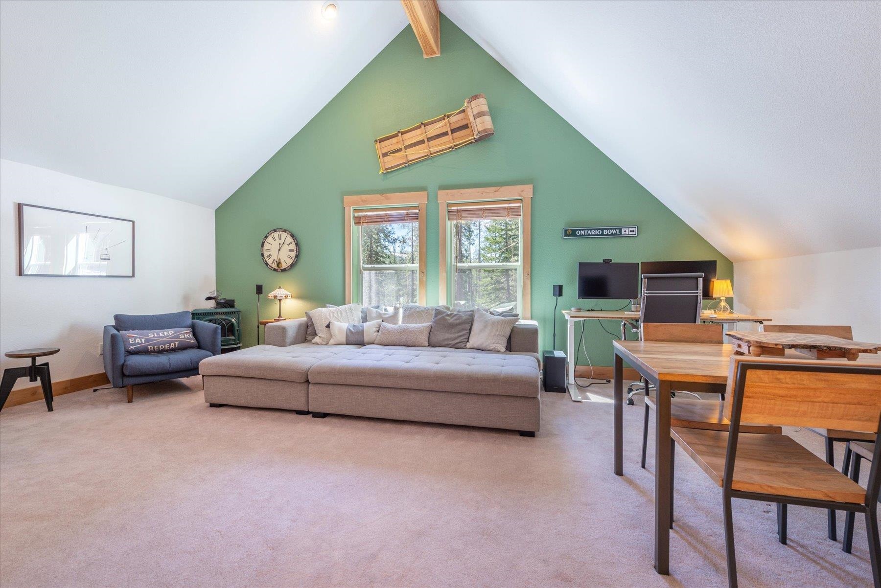 50638 Hemlock Court, Soda Springs, CA, 95728