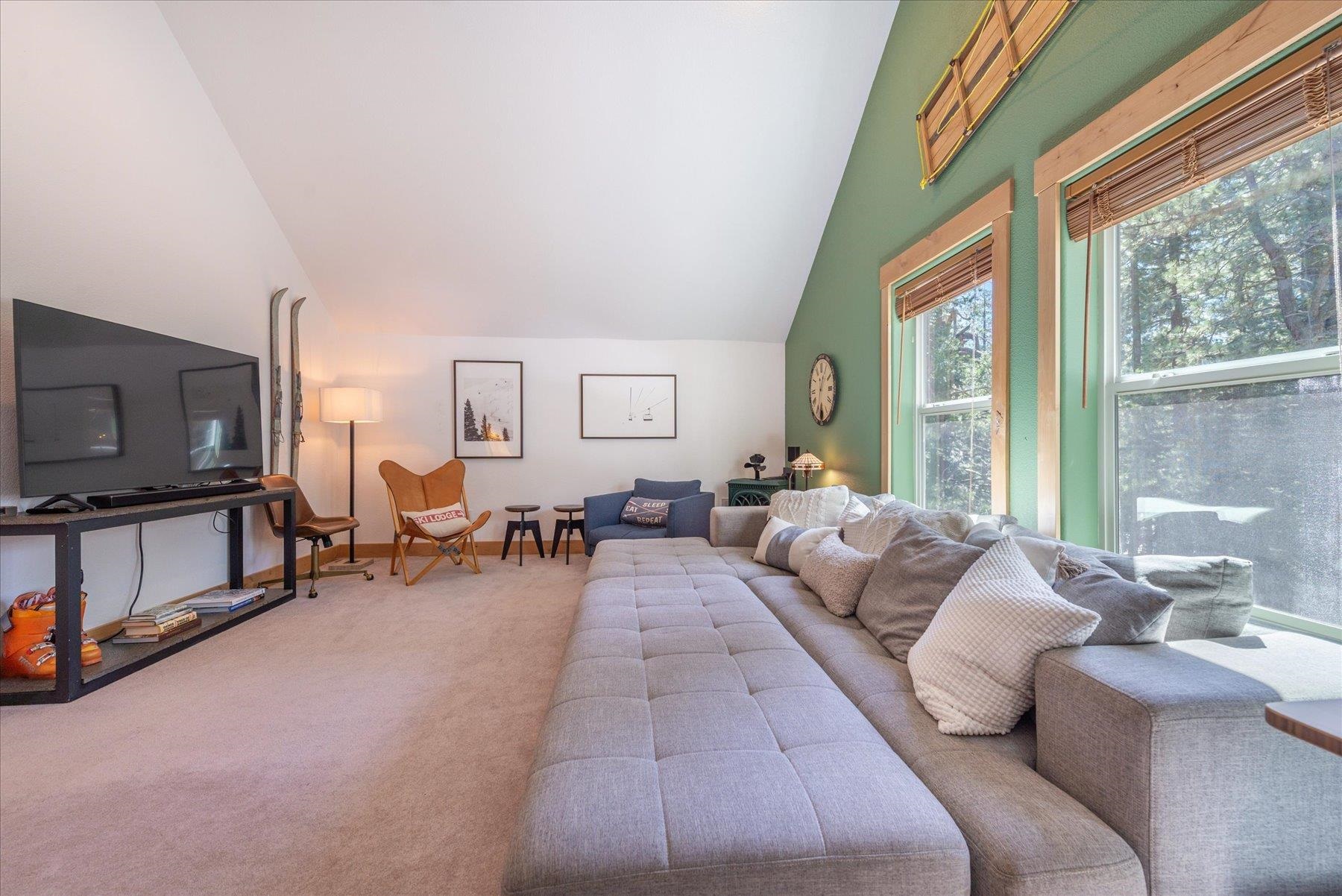 50638 Hemlock Court, Soda Springs, CA, 95728