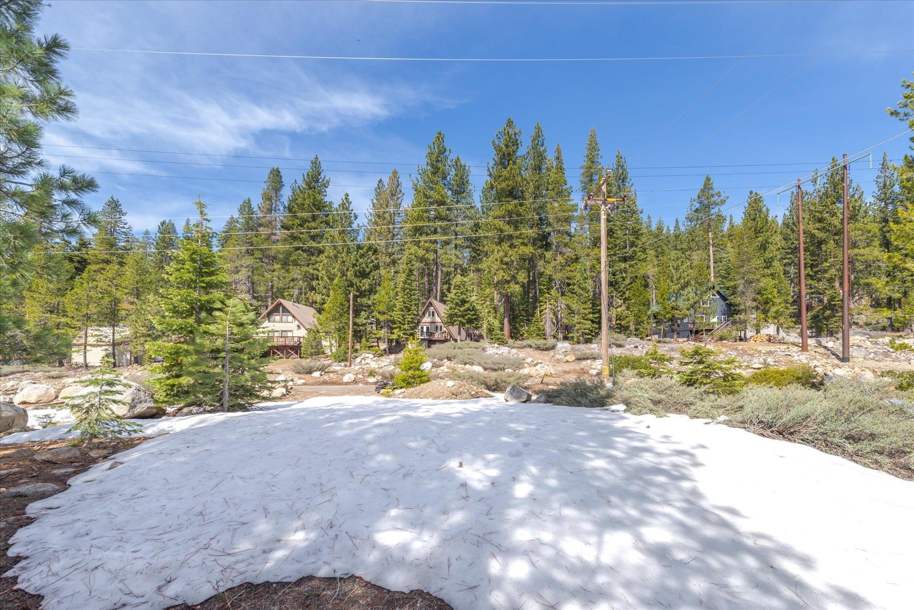 50638 Hemlock Court, Soda Springs, CA, 95728