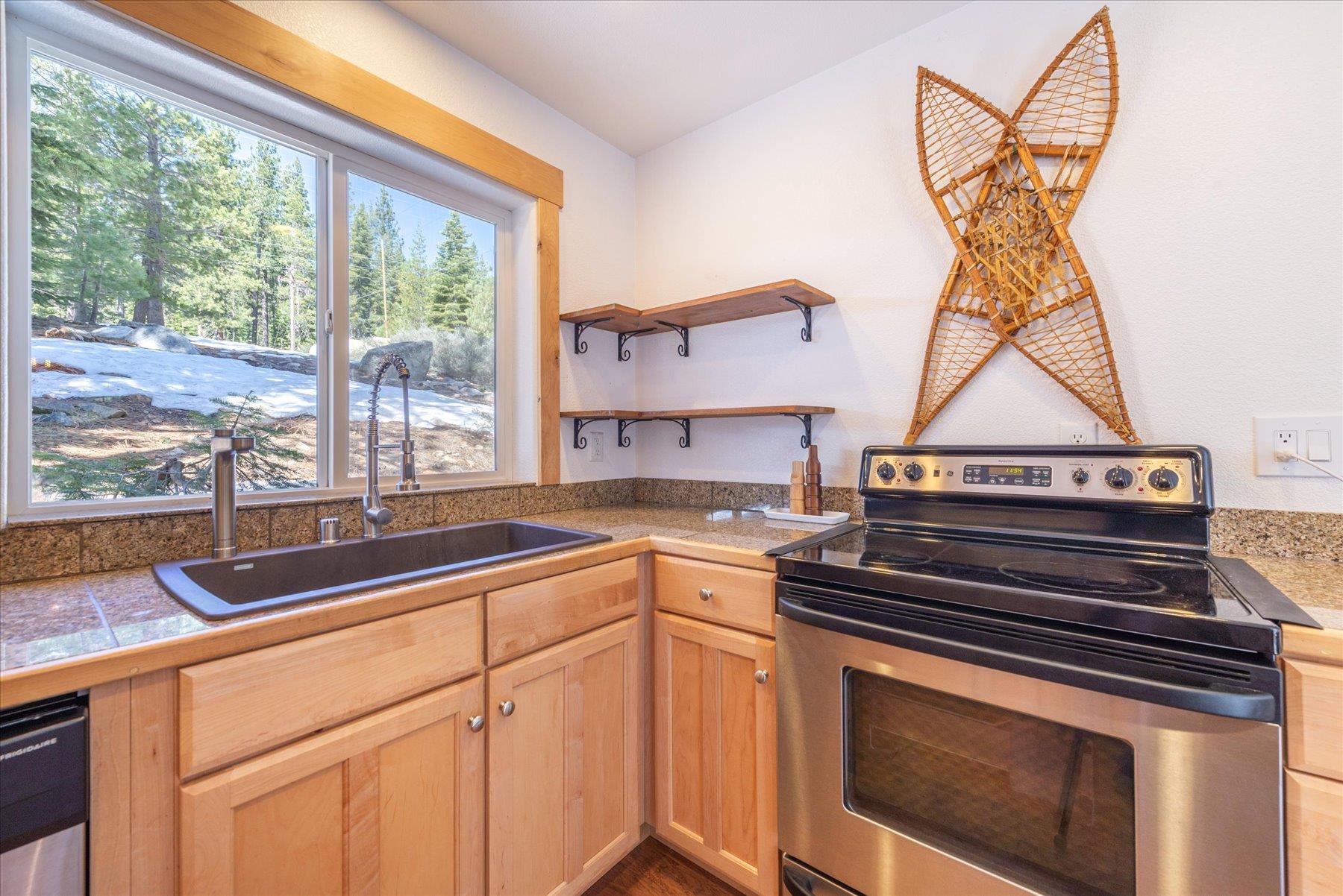 50638 Hemlock Court, Soda Springs, CA, 95728