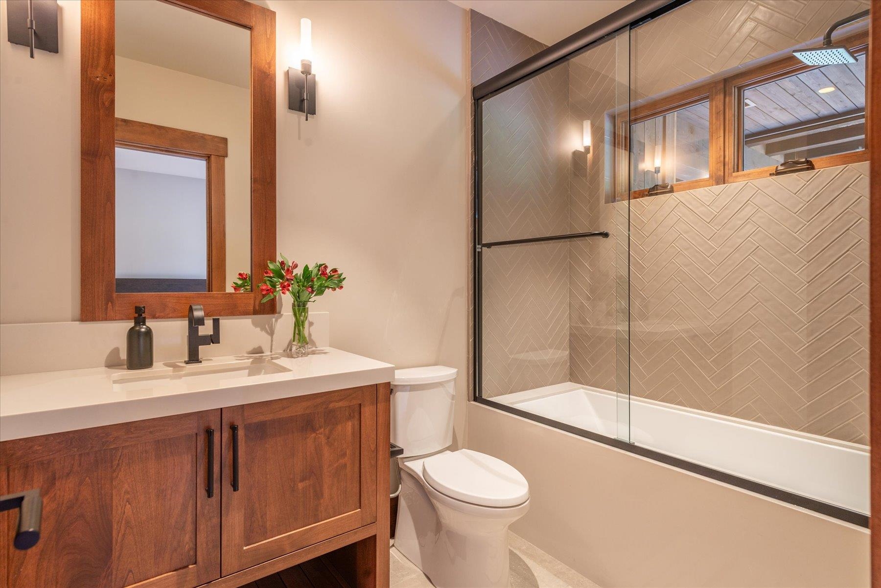 7705 Lahontan Drive, Truckee, CA, 96161