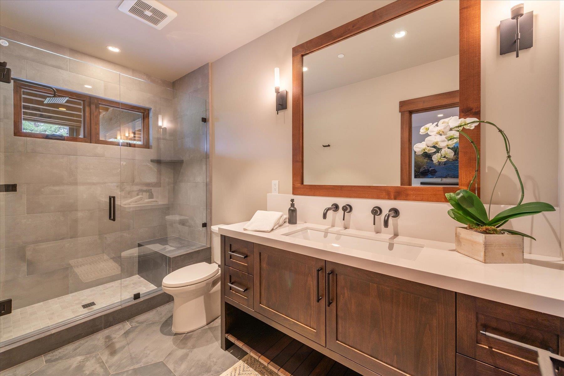 7705 Lahontan Drive, Truckee, CA, 96161