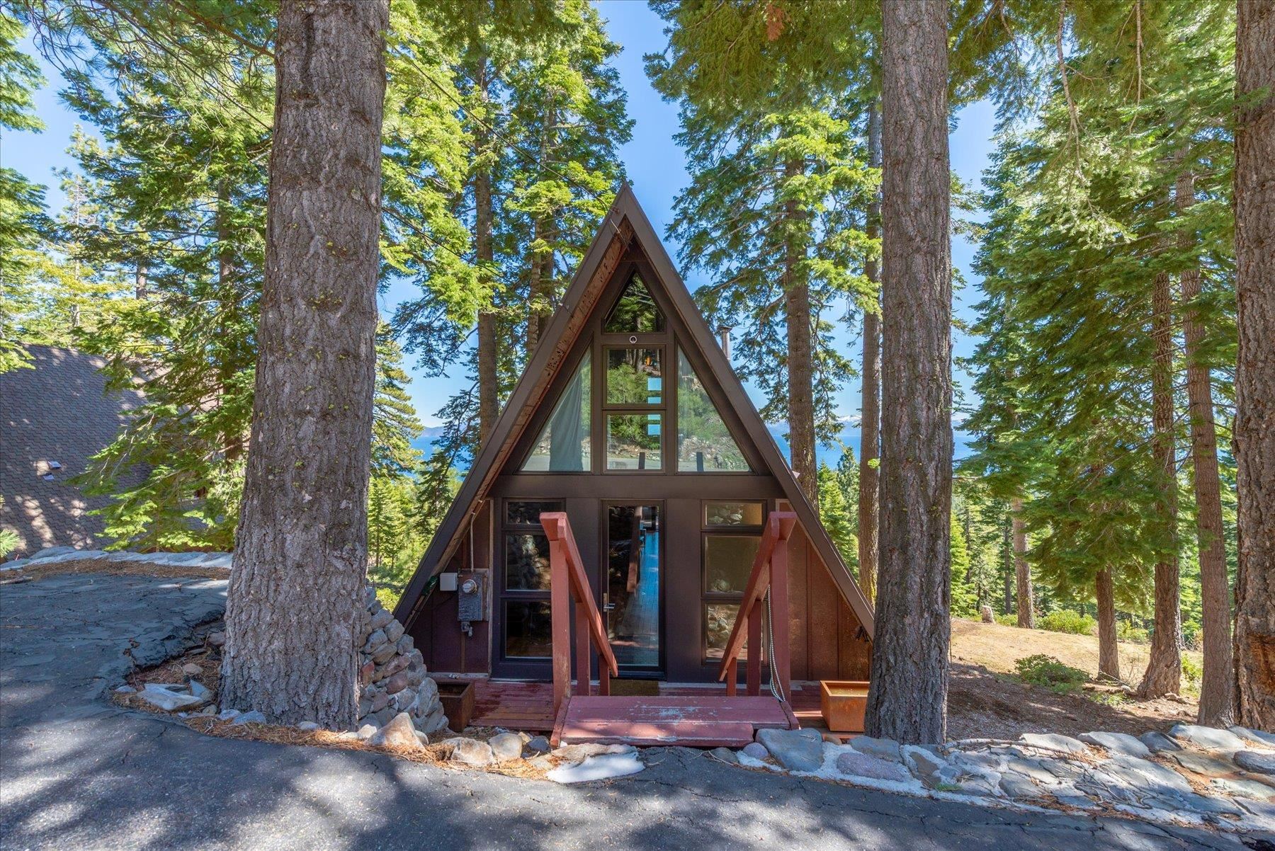 949 Skyline Drive, Tahoe City, CA, 96145-0000