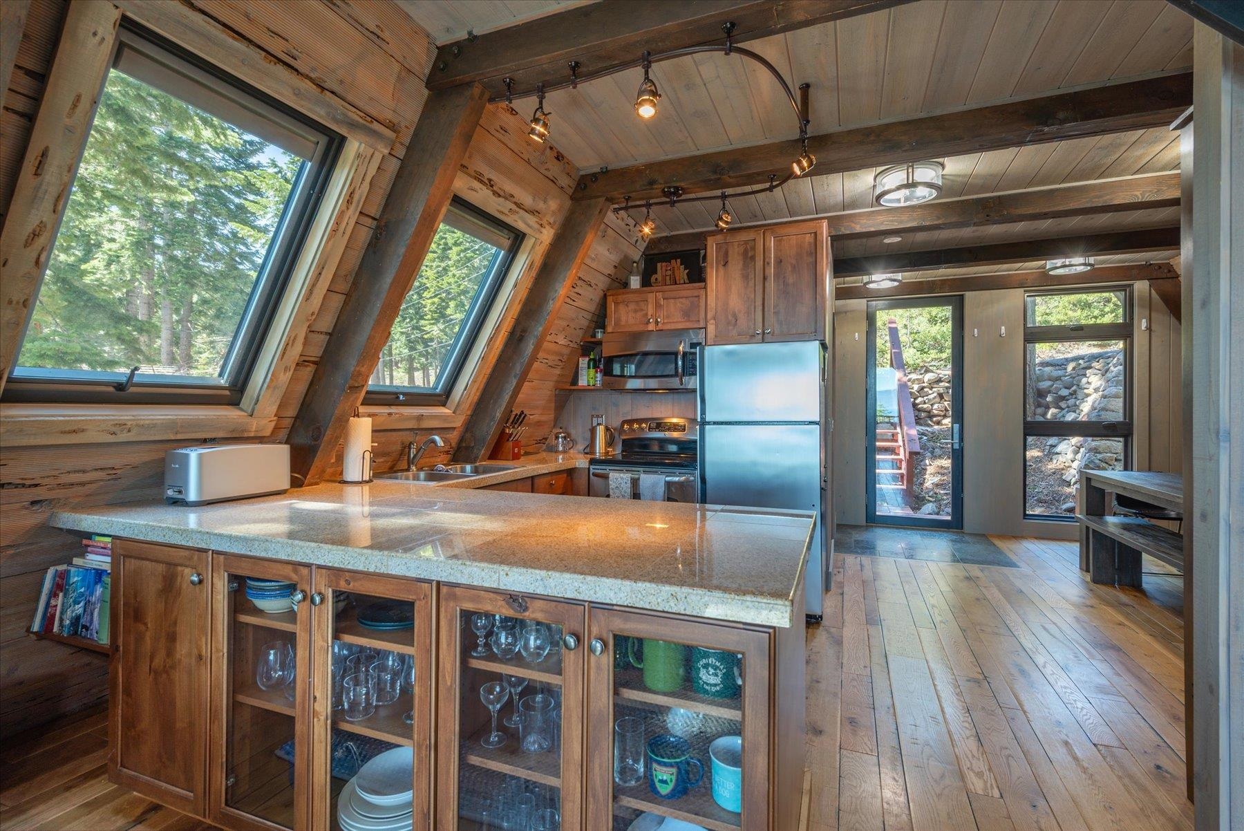 949 Skyline Drive, Tahoe City, CA, 96145-0000