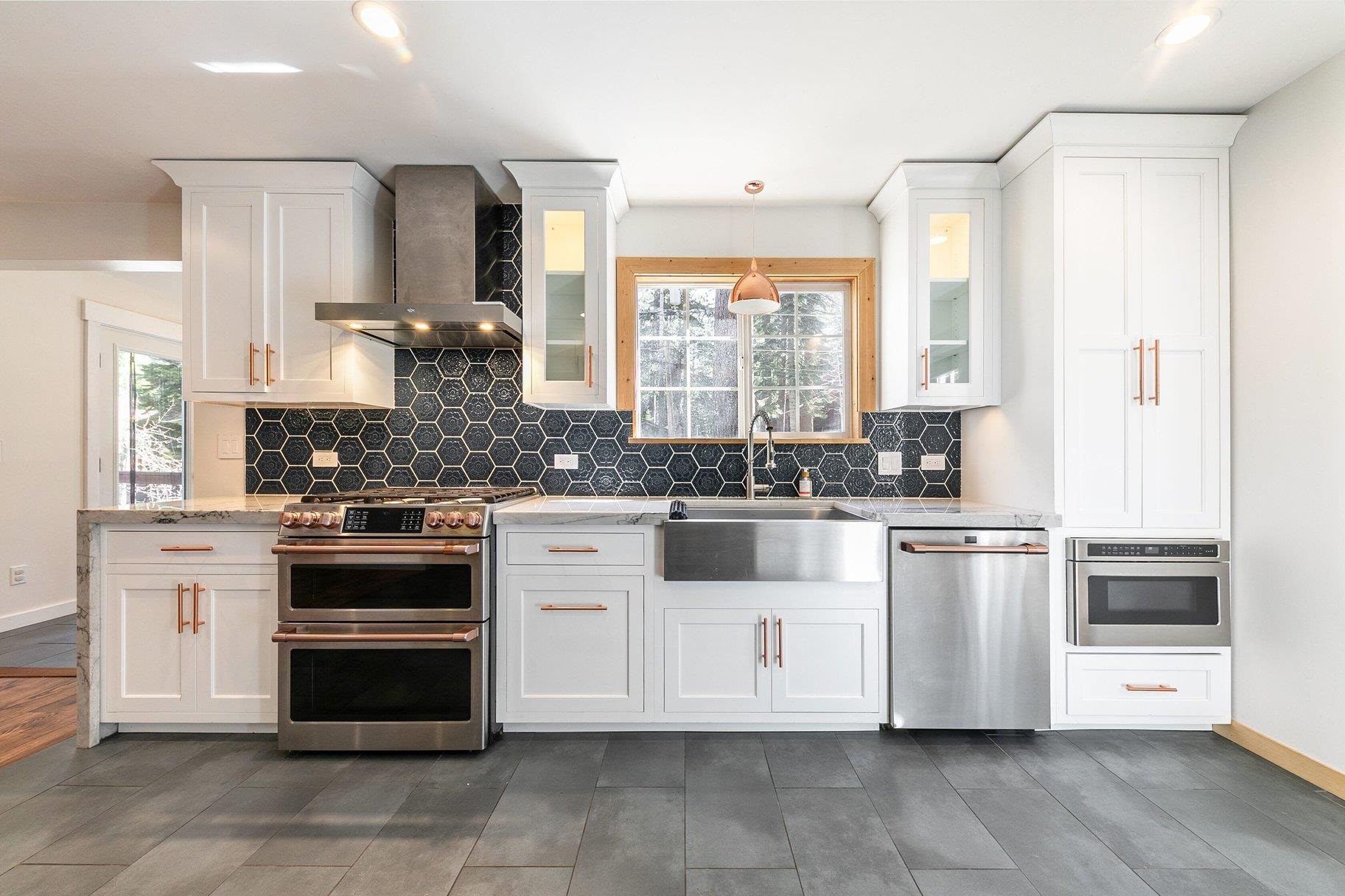 7294 3rd Avenue, Tahoma, CA, 96142