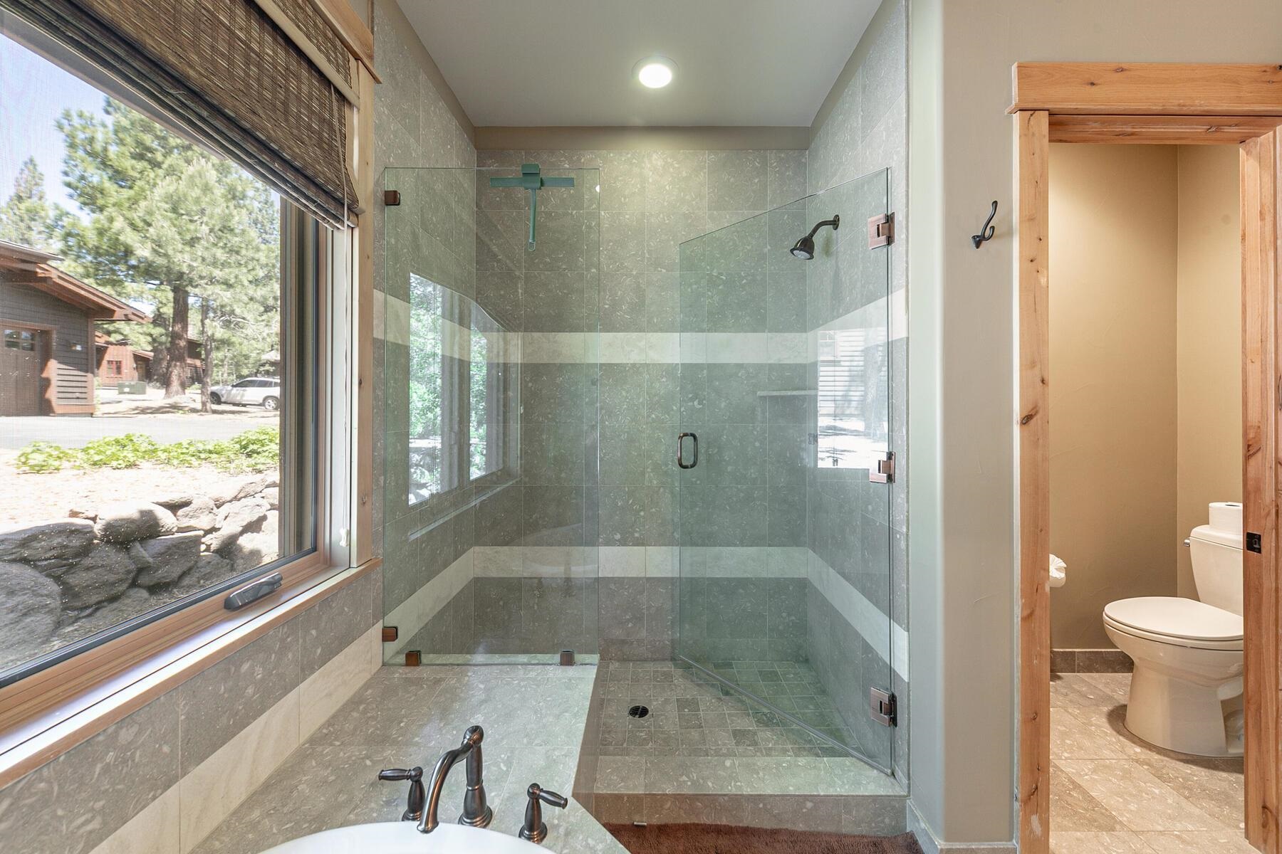 10243 Valmont Trail, Truckee, CA, 96161