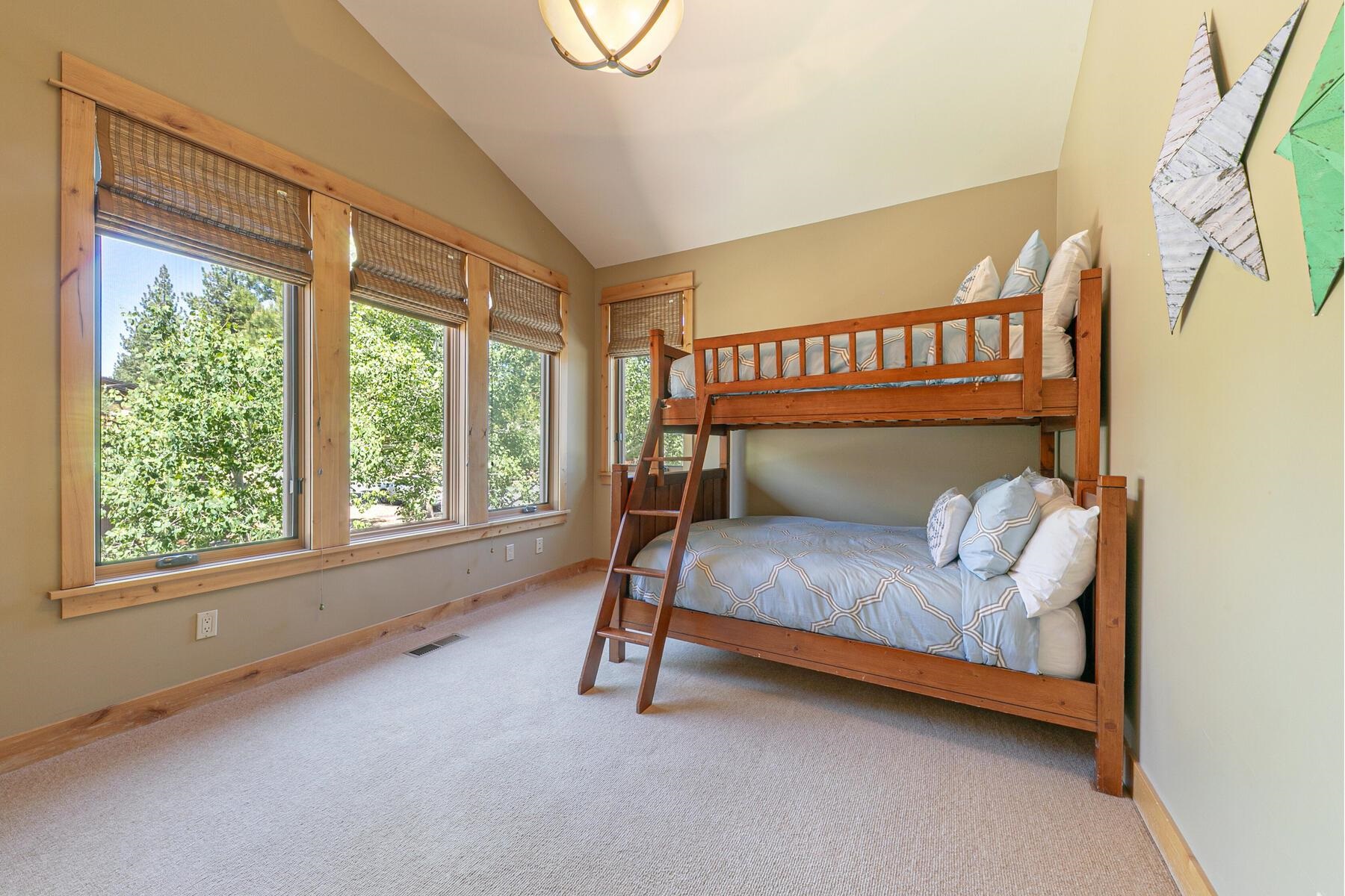 10243 Valmont Trail, Truckee, CA, 96161