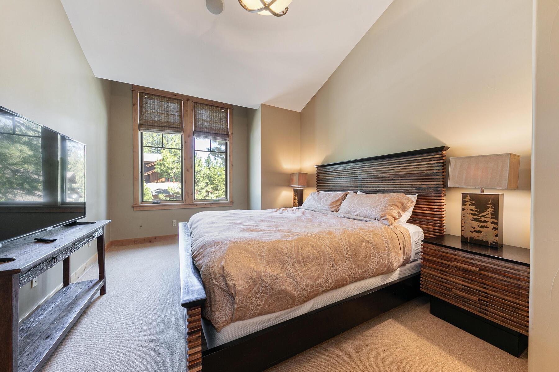 10243 Valmont Trail, Truckee, CA, 96161