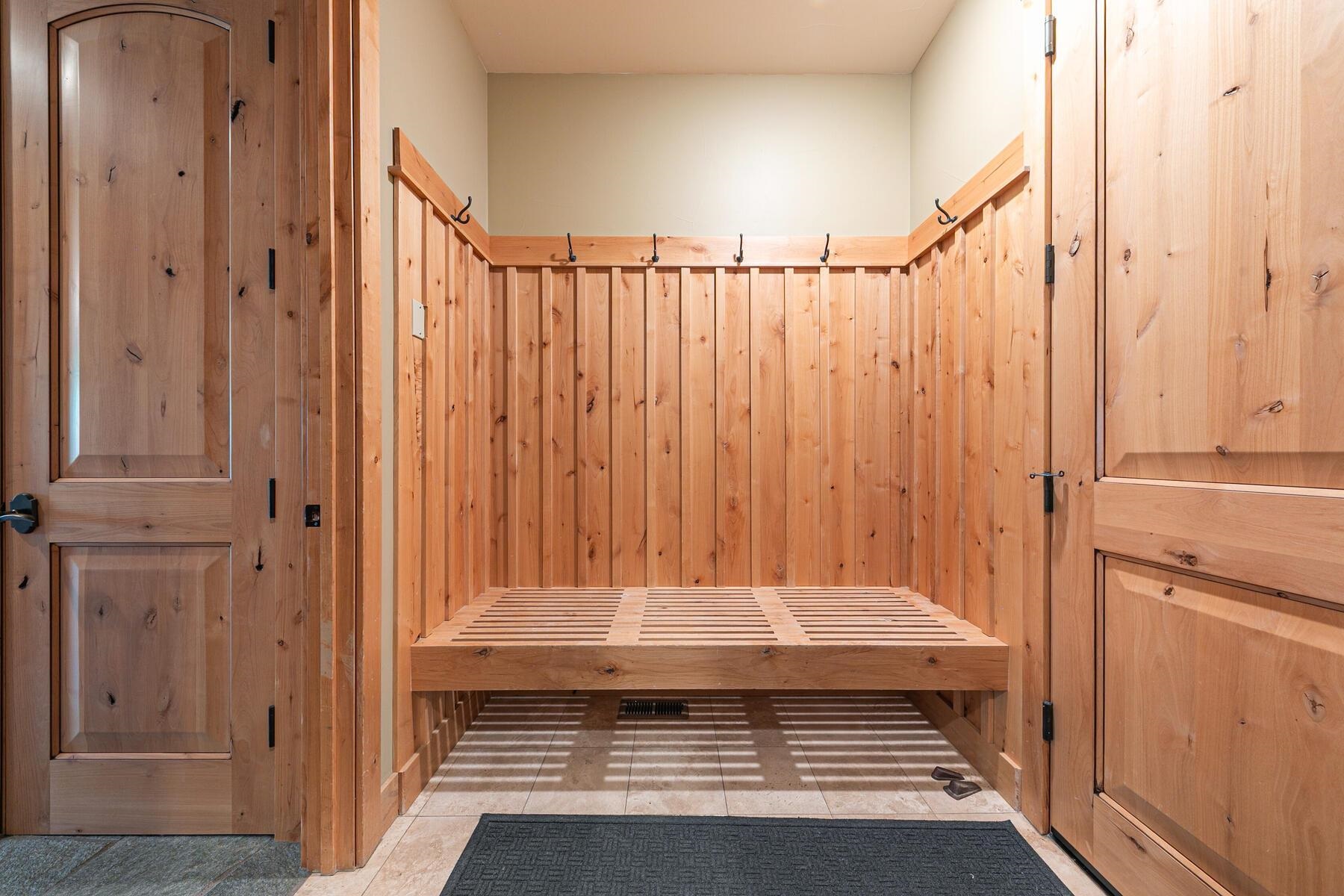 10243 Valmont Trail, Truckee, CA, 96161