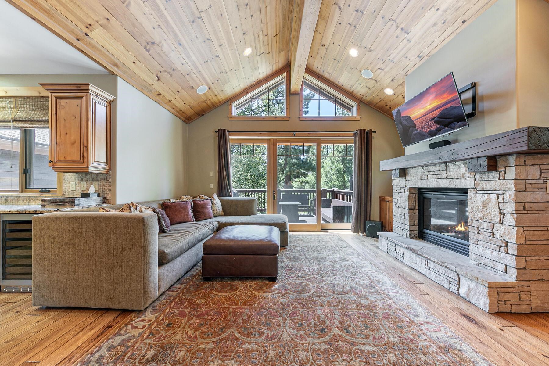 10243 Valmont Trail, Truckee, CA, 96161