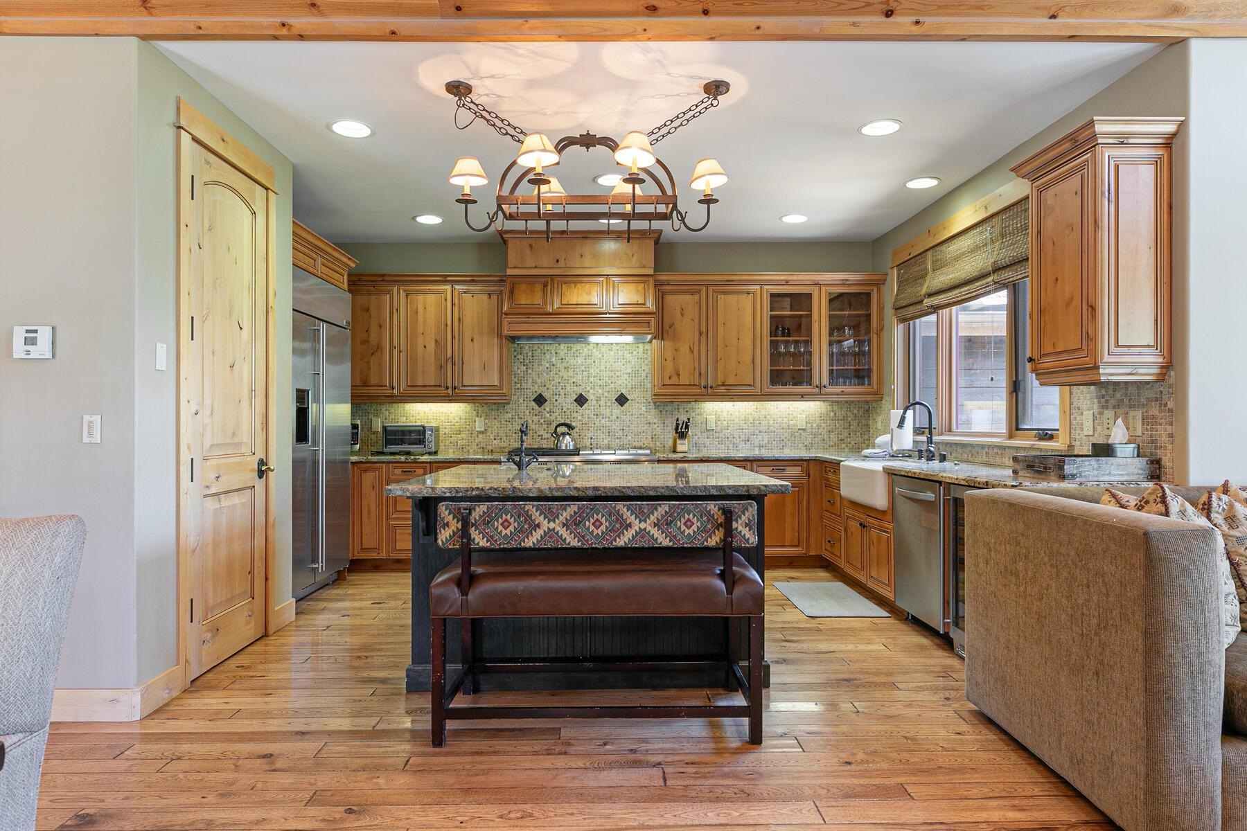 10243 Valmont Trail, Truckee, CA, 96161