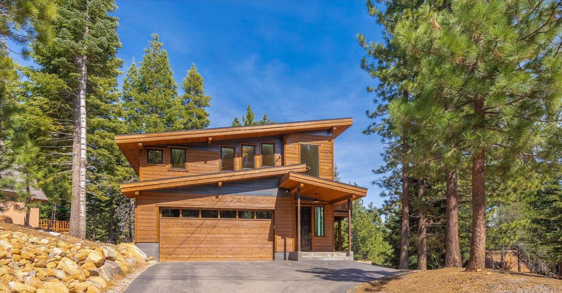 10947 Zermatt Drive, Truckee, CA, 96161