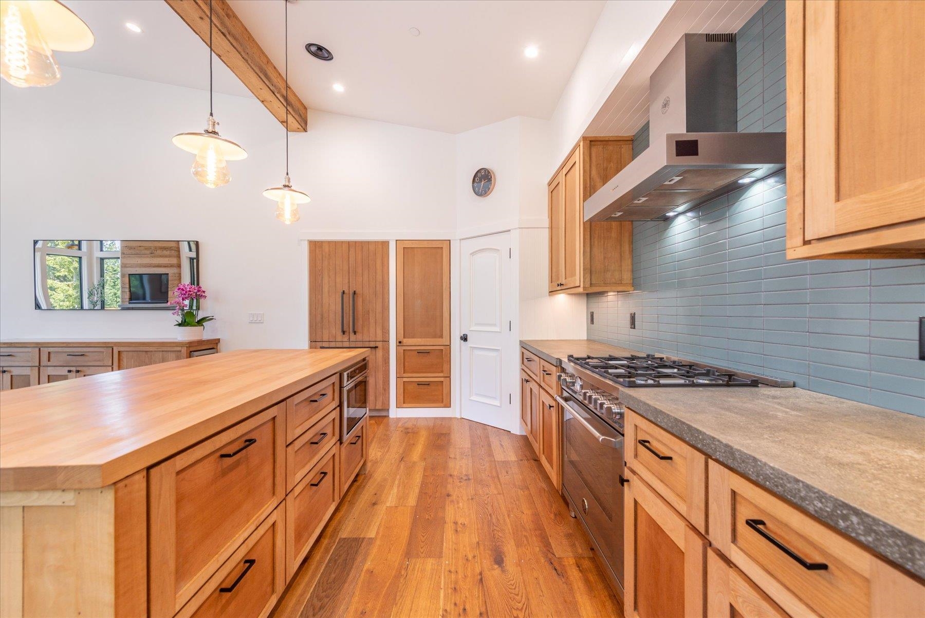 10947 Zermatt Drive, Truckee, CA, 96161