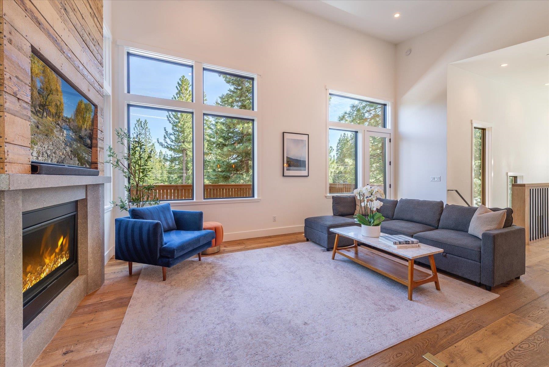 10947 Zermatt Drive, Truckee, CA, 96161