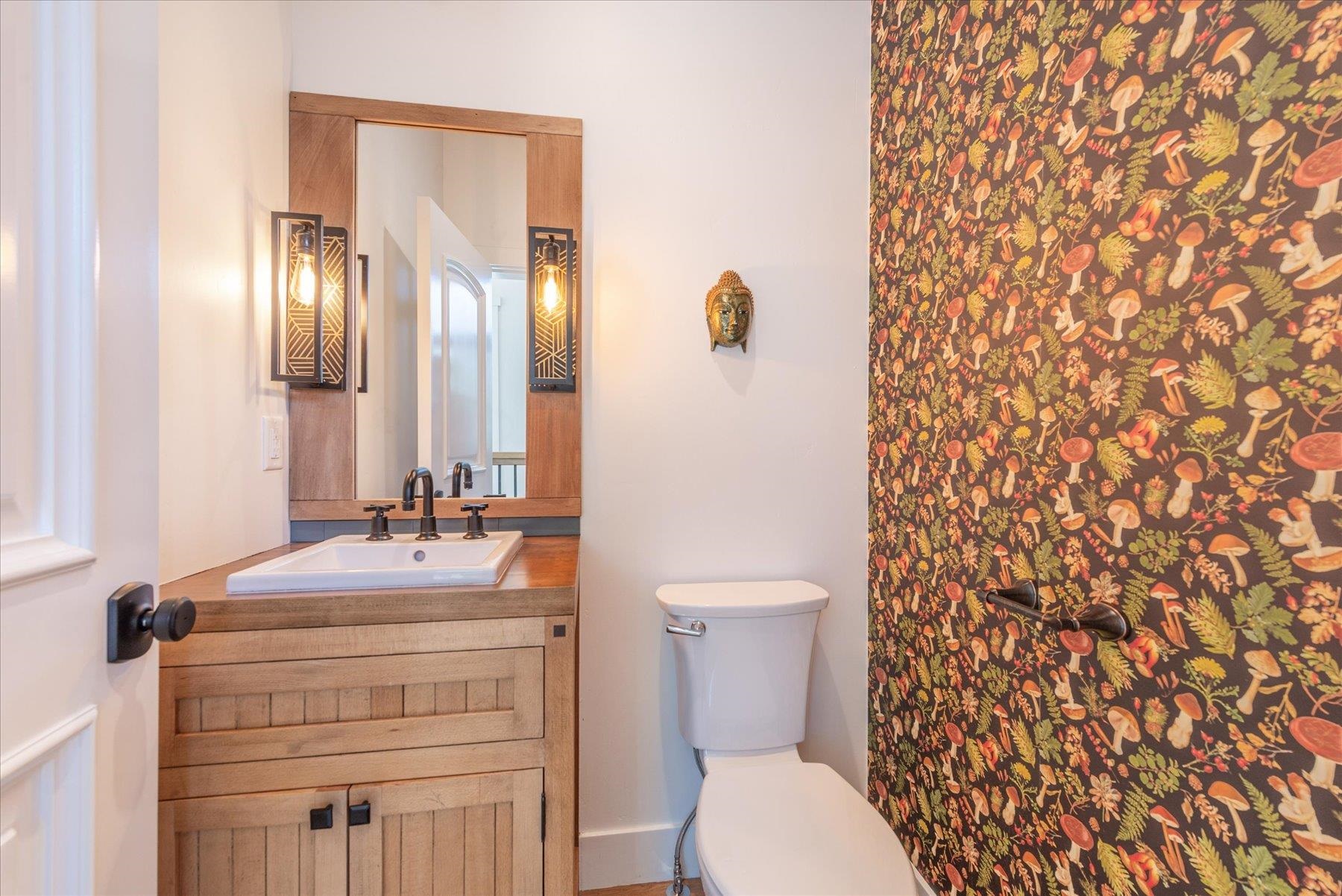 10947 Zermatt Drive, Truckee, CA, 96161