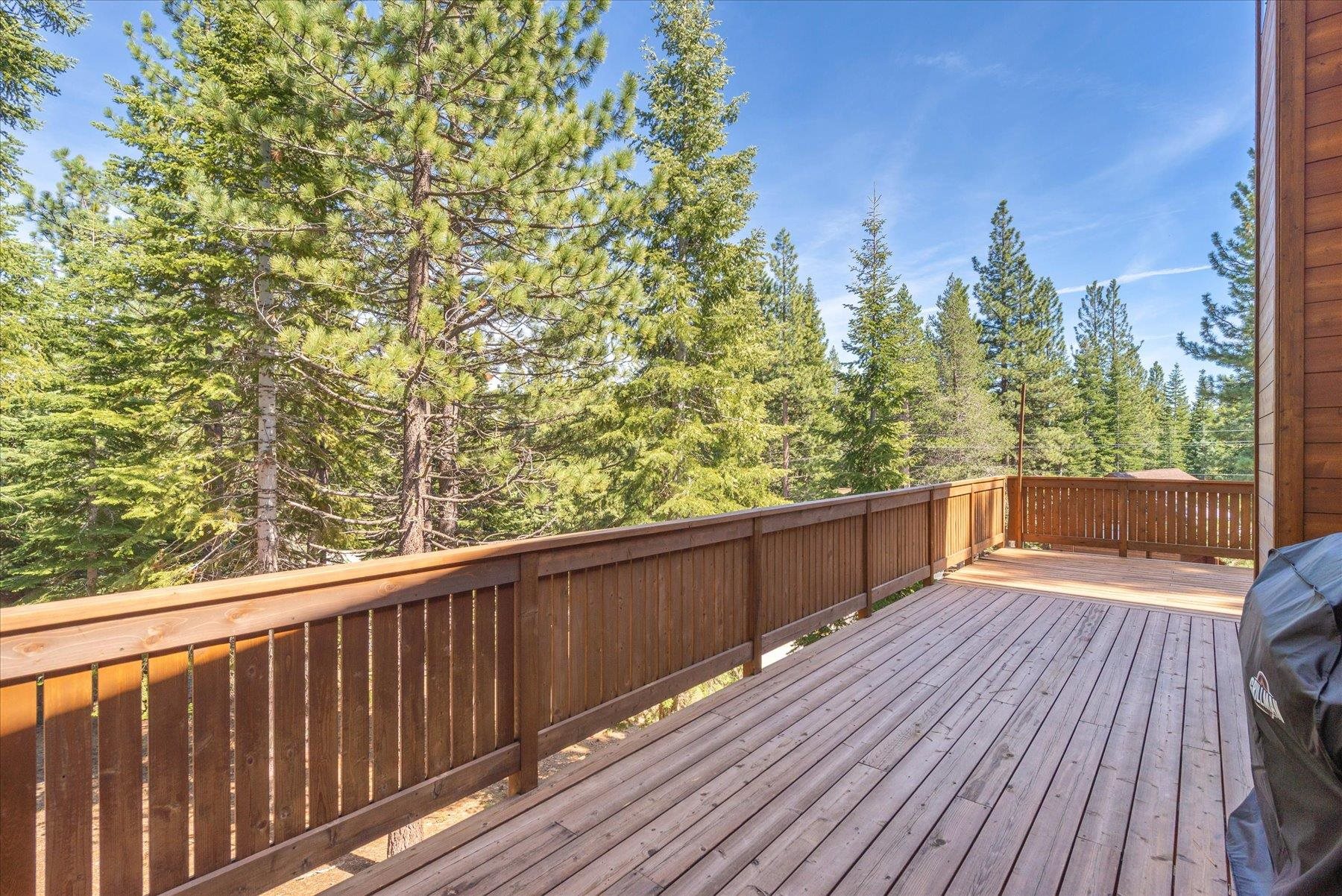 10947 Zermatt Drive, Truckee, CA, 96161