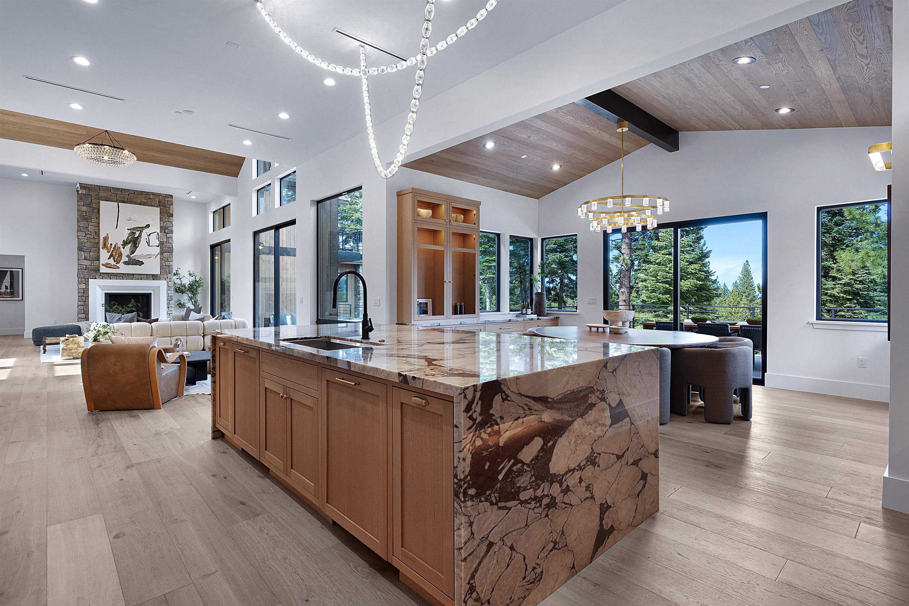 9348 Nine Bark Road, Truckee, CA, 96161