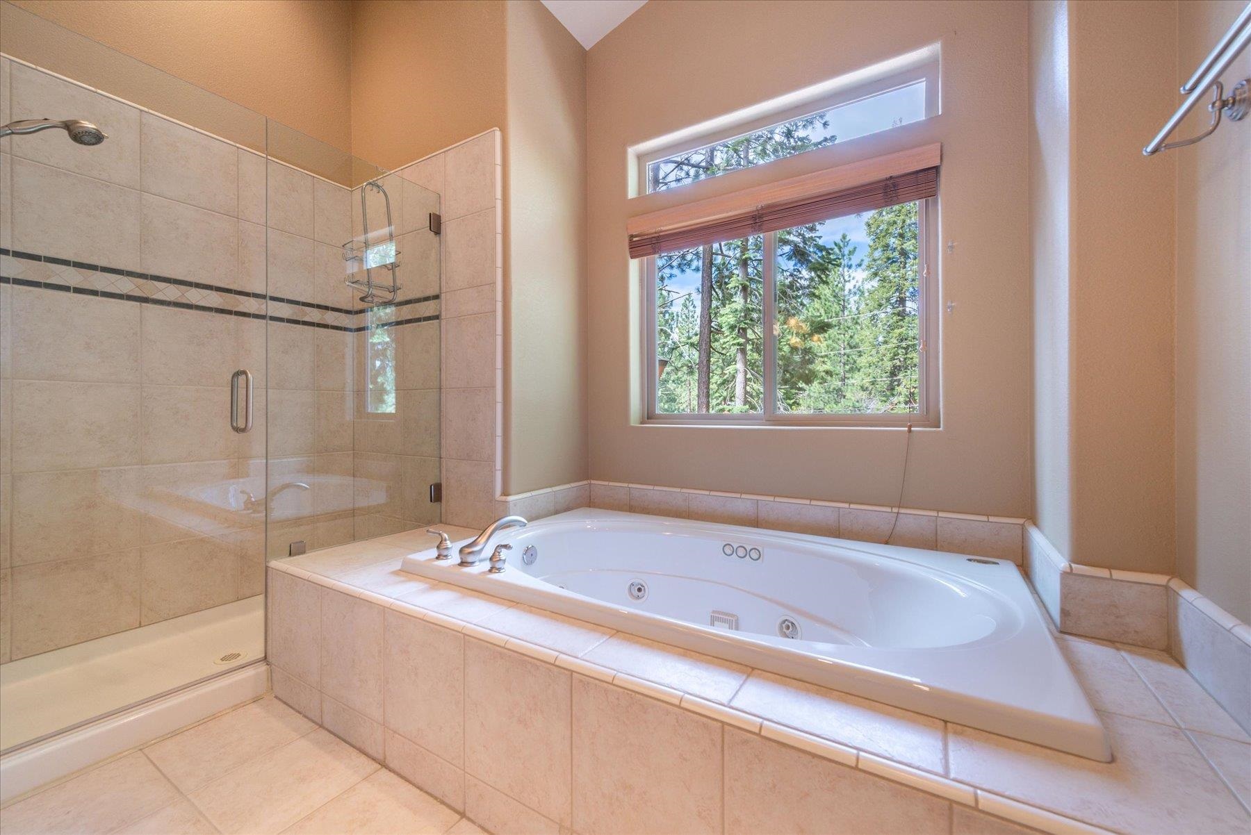 11975 Brookstone Drive, Truckee, CA, 96161