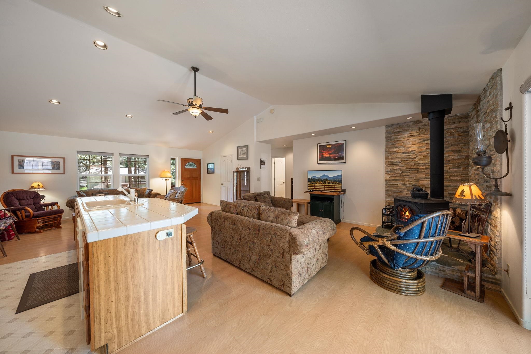 301 Mountain View Drive, Calpine, CA, 96124