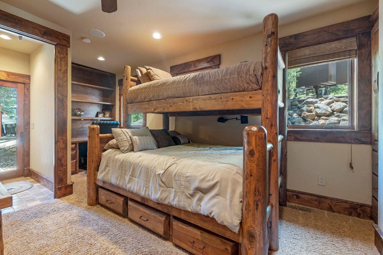 12710 Zurich Place, Truckee, CA, 96161