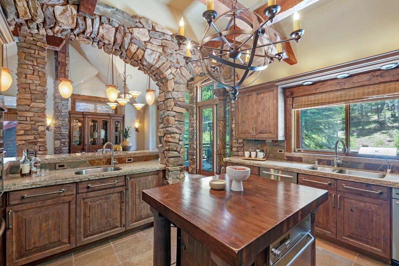 12710 Zurich Place, Truckee, CA, 96161