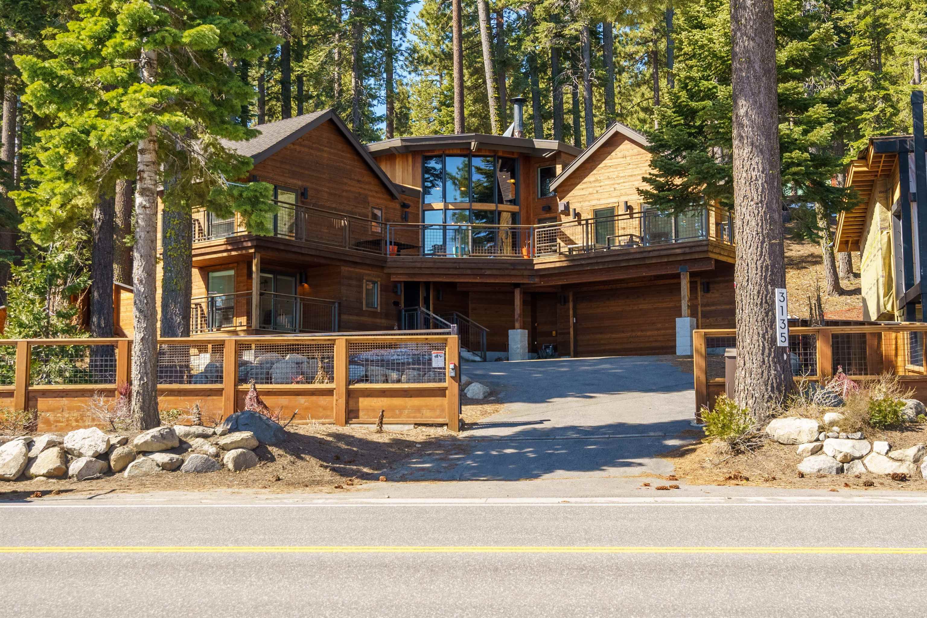 3135 West Lake Boulevard