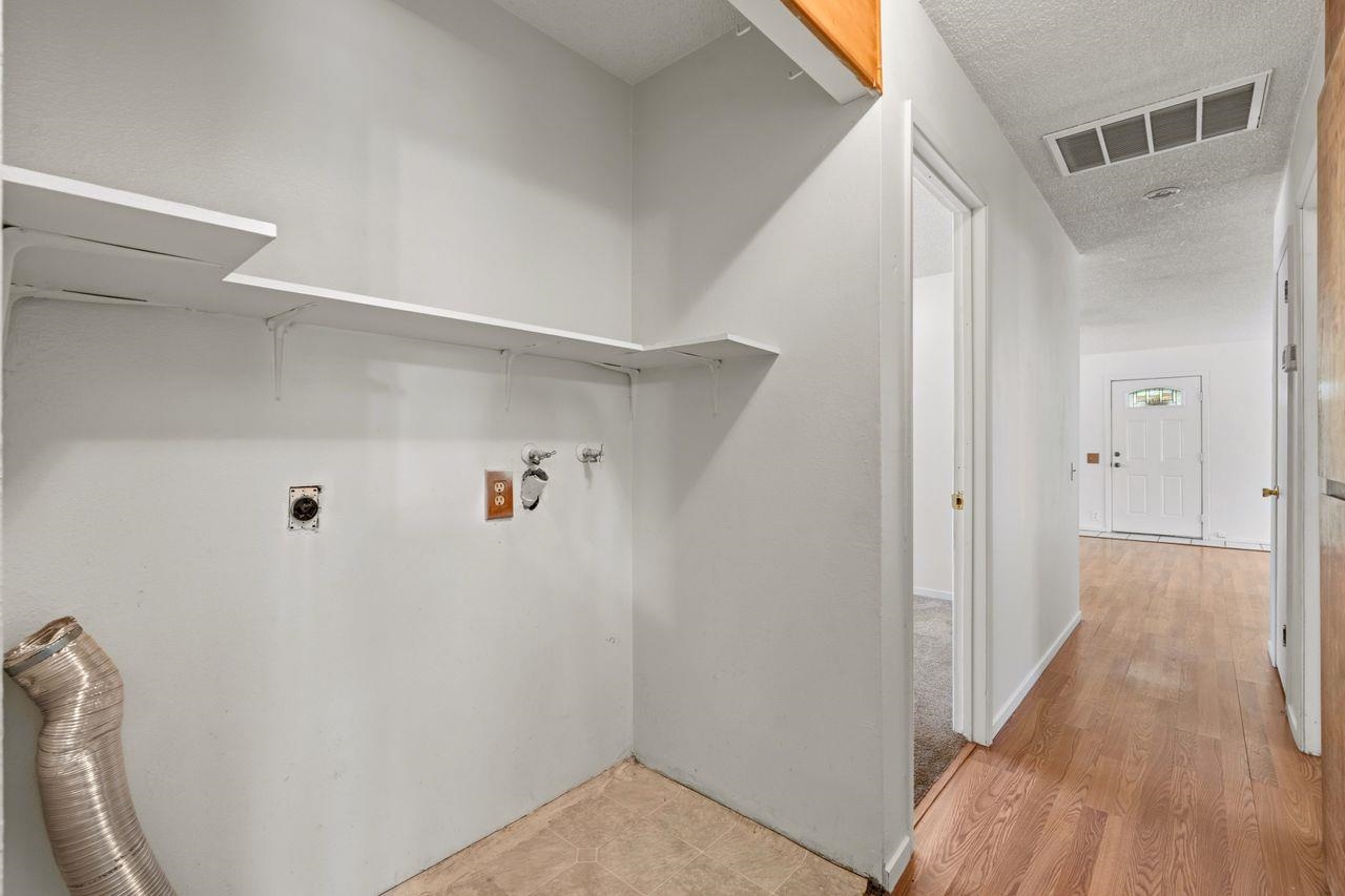 833 Plumas Avenue, Portola, CA, 96122