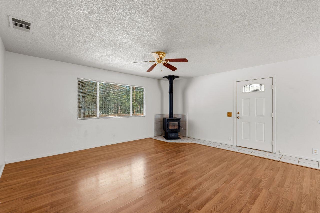 833 Plumas Avenue, Portola, CA, 96122