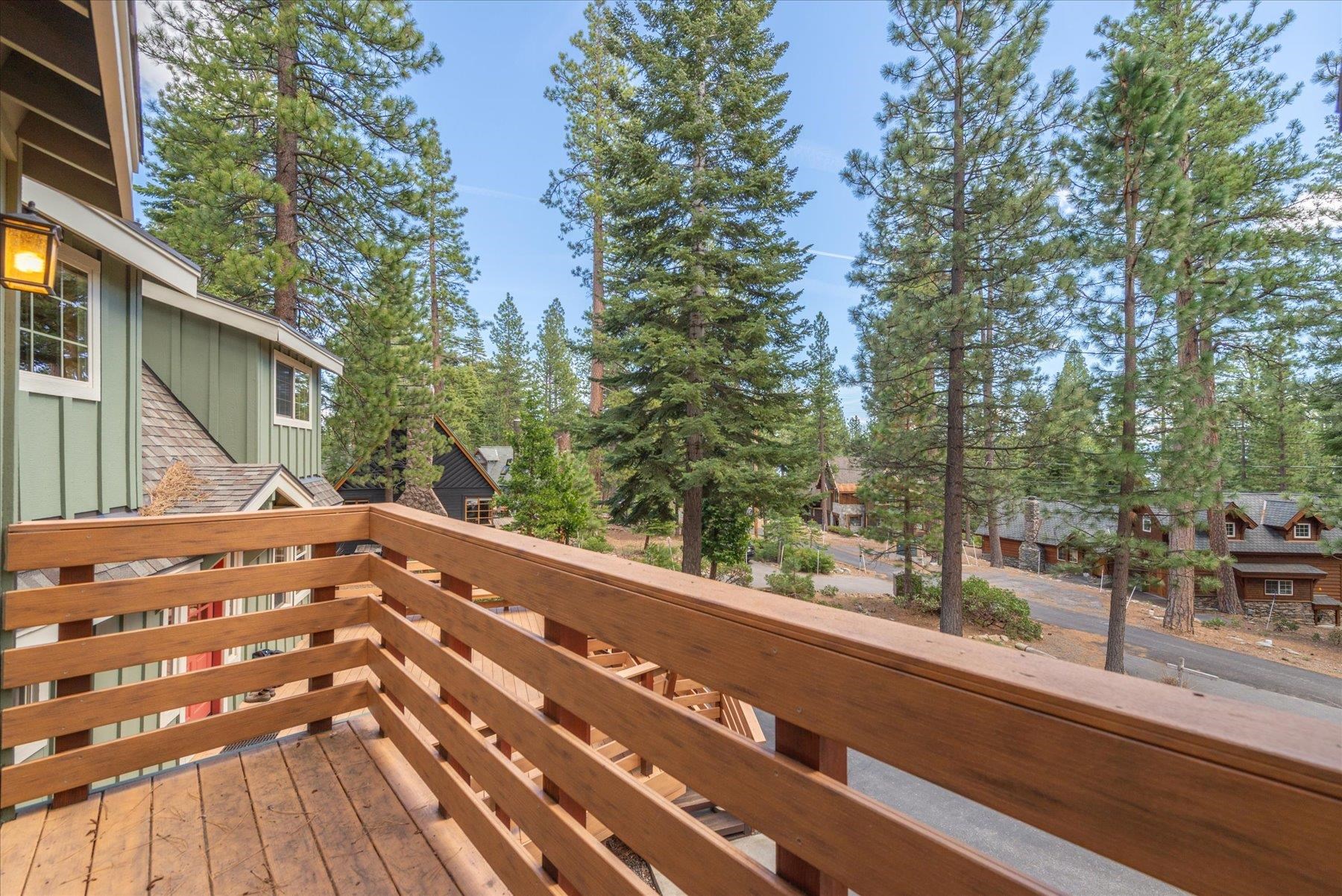 590 Tunnington Drive, Carnelian Bay, CA, 96140-1932