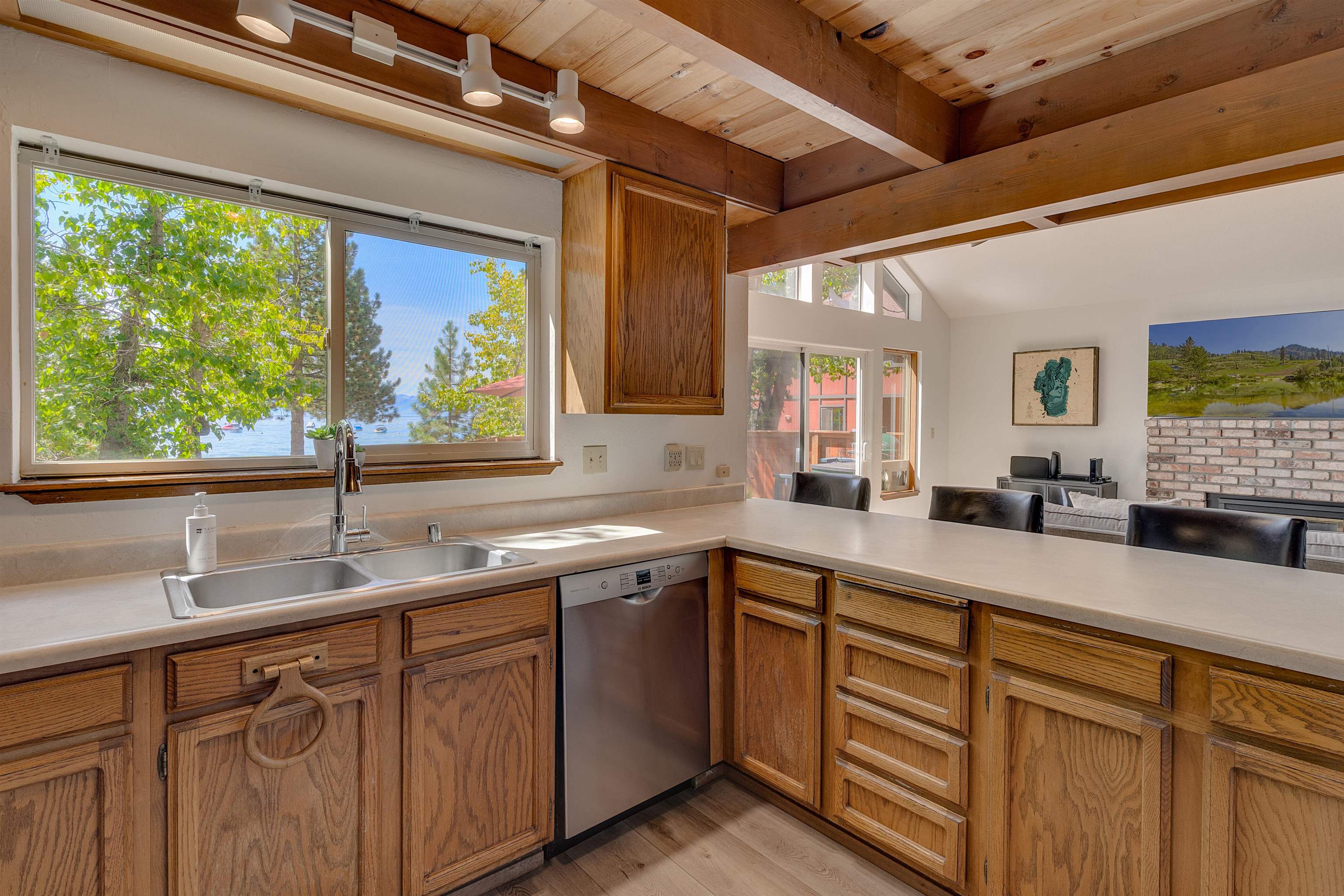 7708 North Lake Boulevard, Tahoe Vista, CA, 96148