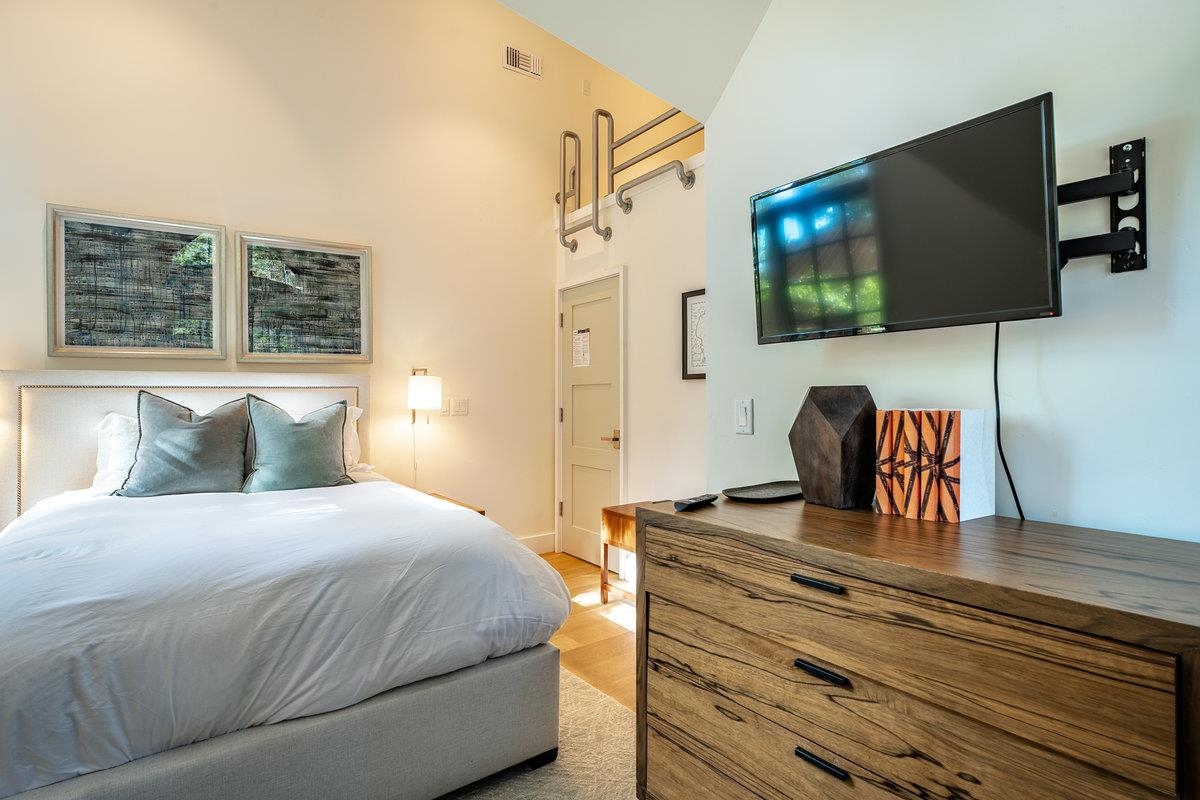 9902 Lake Street, Kings Beach, CA, 96143