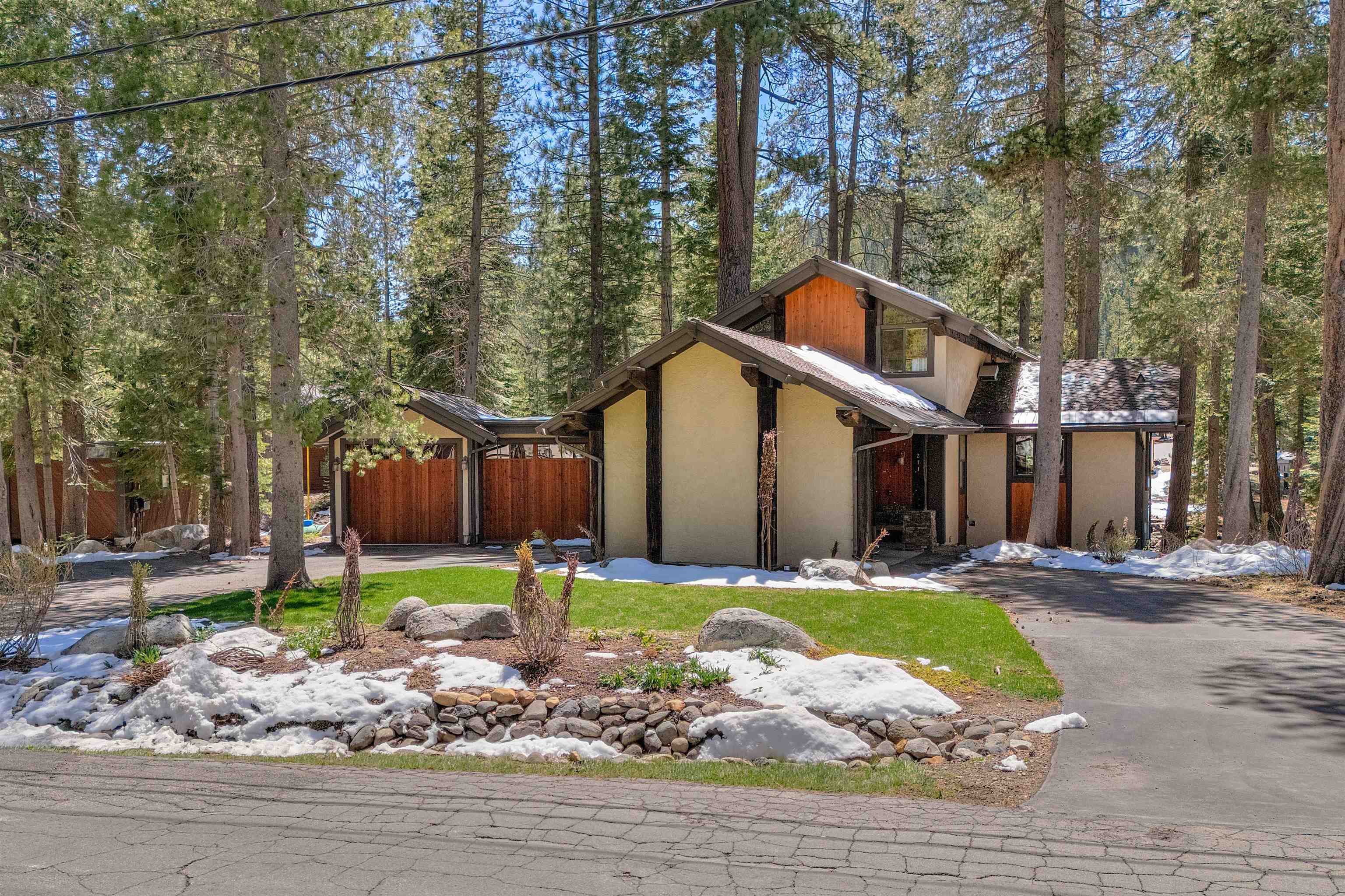 271 Winding Creek Road, Olympic Valley, CA, 96146