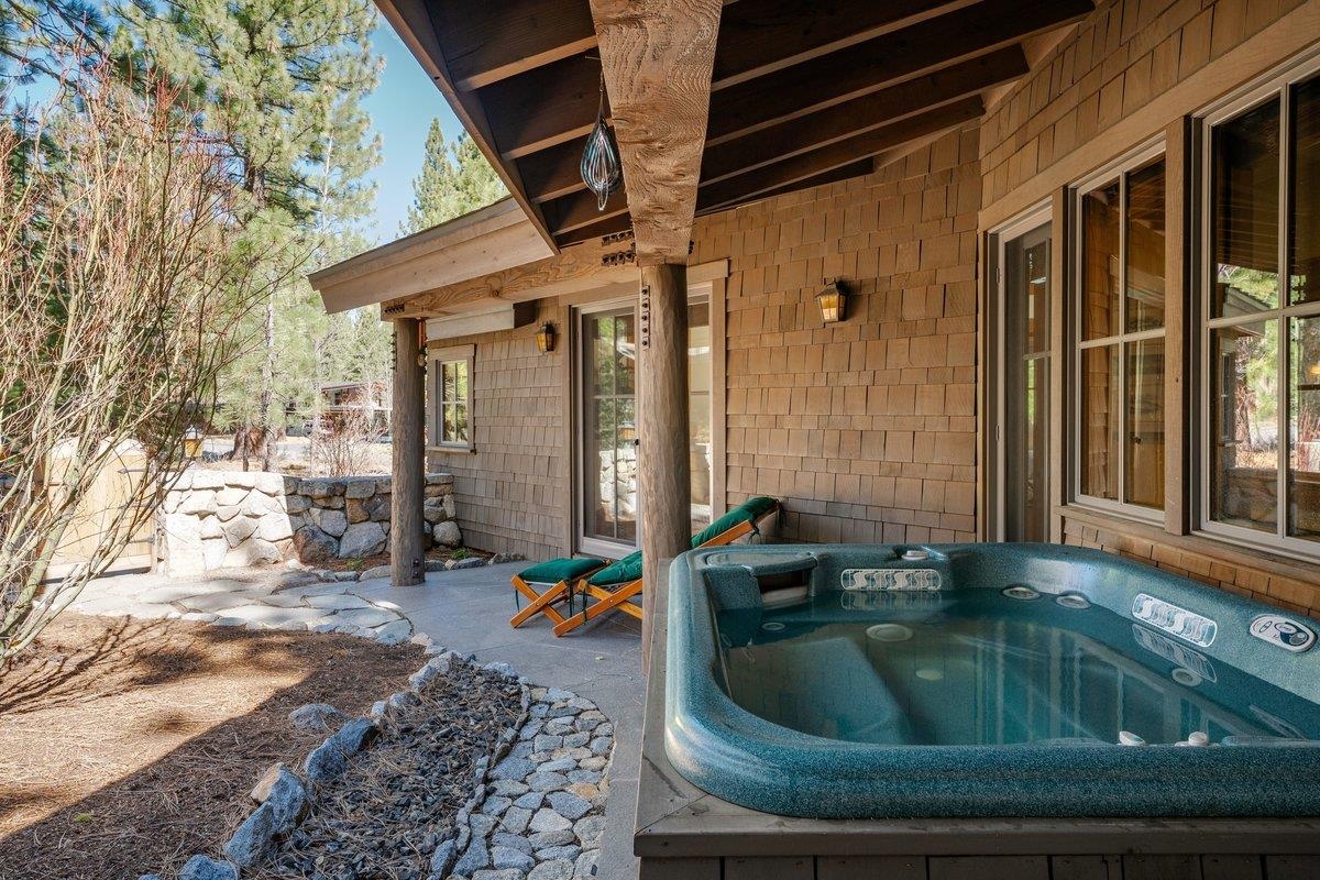 8101 Lahontan Drive, Truckee, CA, 96161
