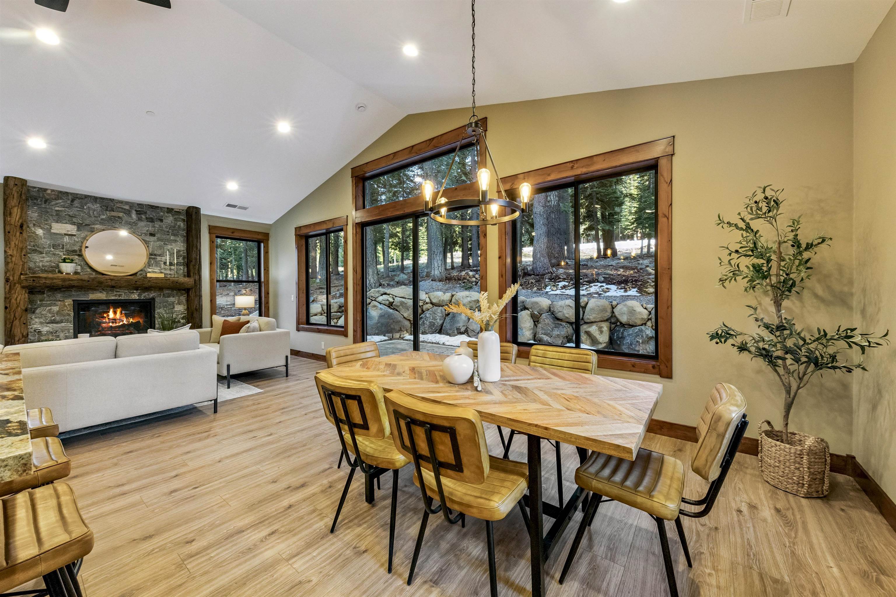 14765 Copenhagen Drive, Truckee, CA, 96161-6656