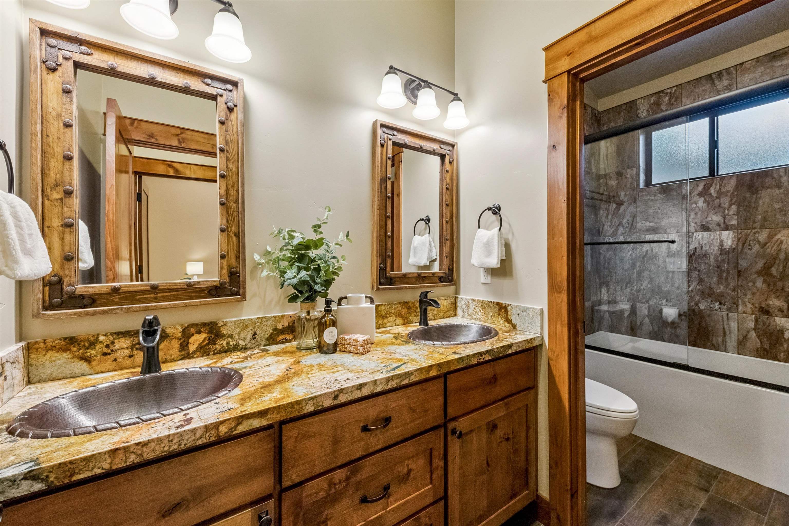 14765 Copenhagen Drive, Truckee, CA, 96161-6656