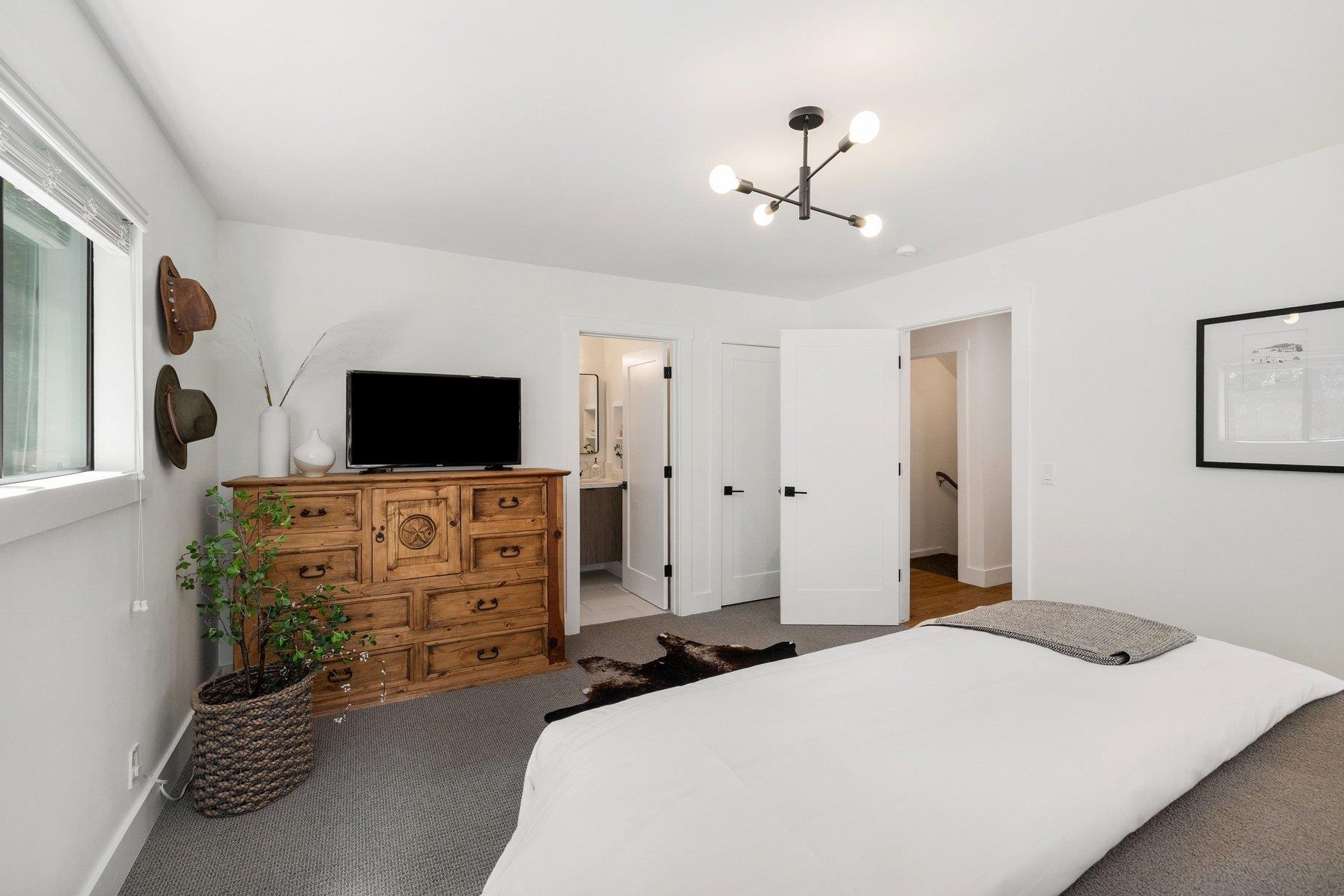 14065 Ramshorn Street, Truckee, CA, 96161