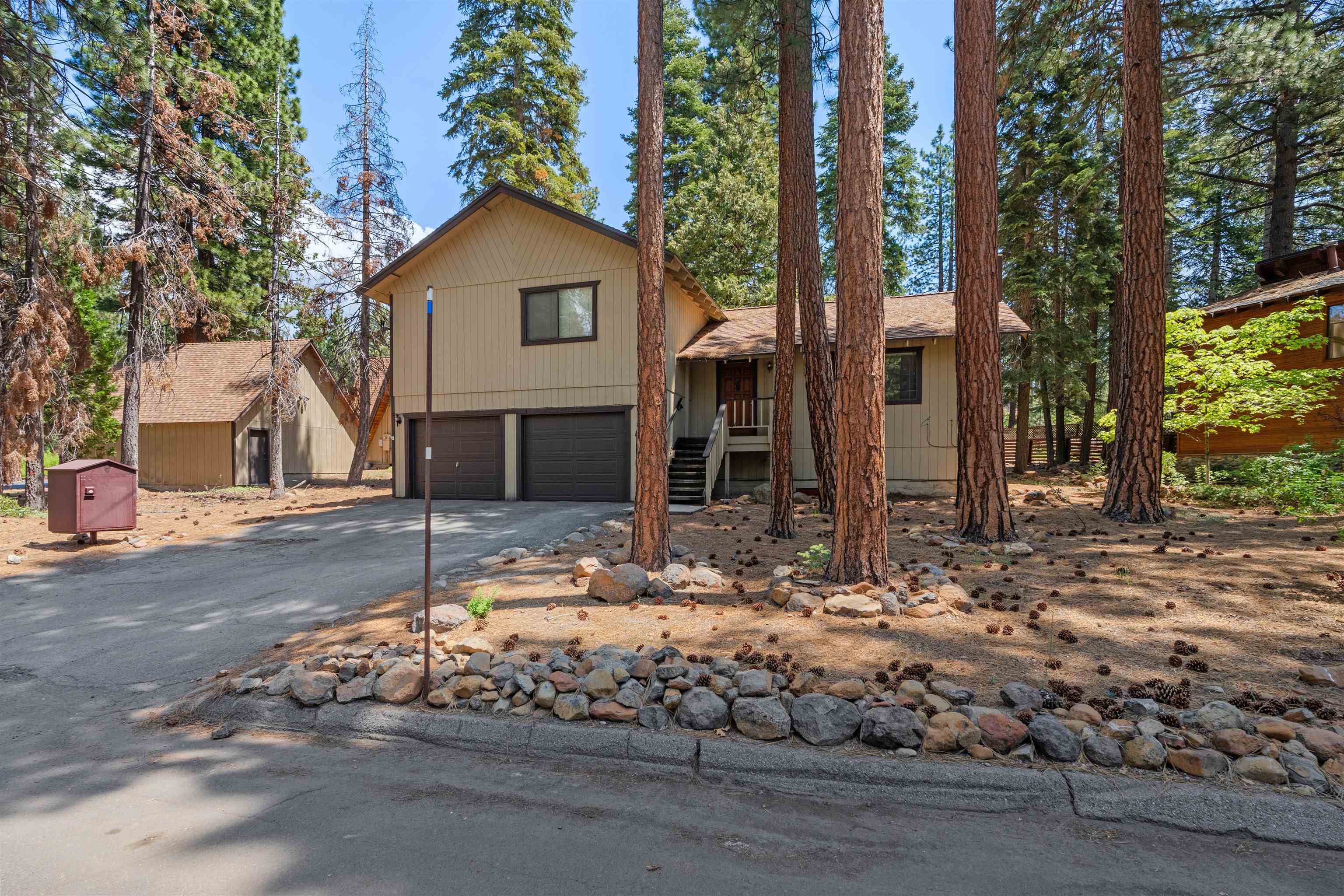 1076 Nottingham Way