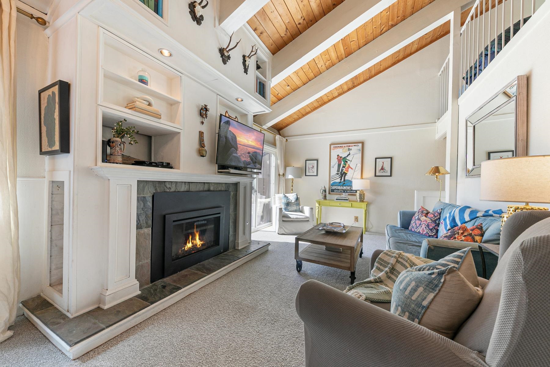 2560 Lake Forest Road #48