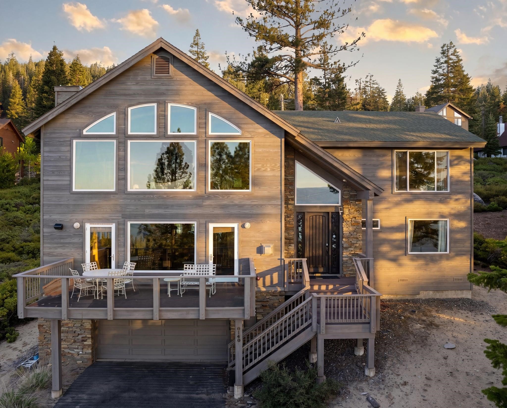 <p>Featured Listings</p>