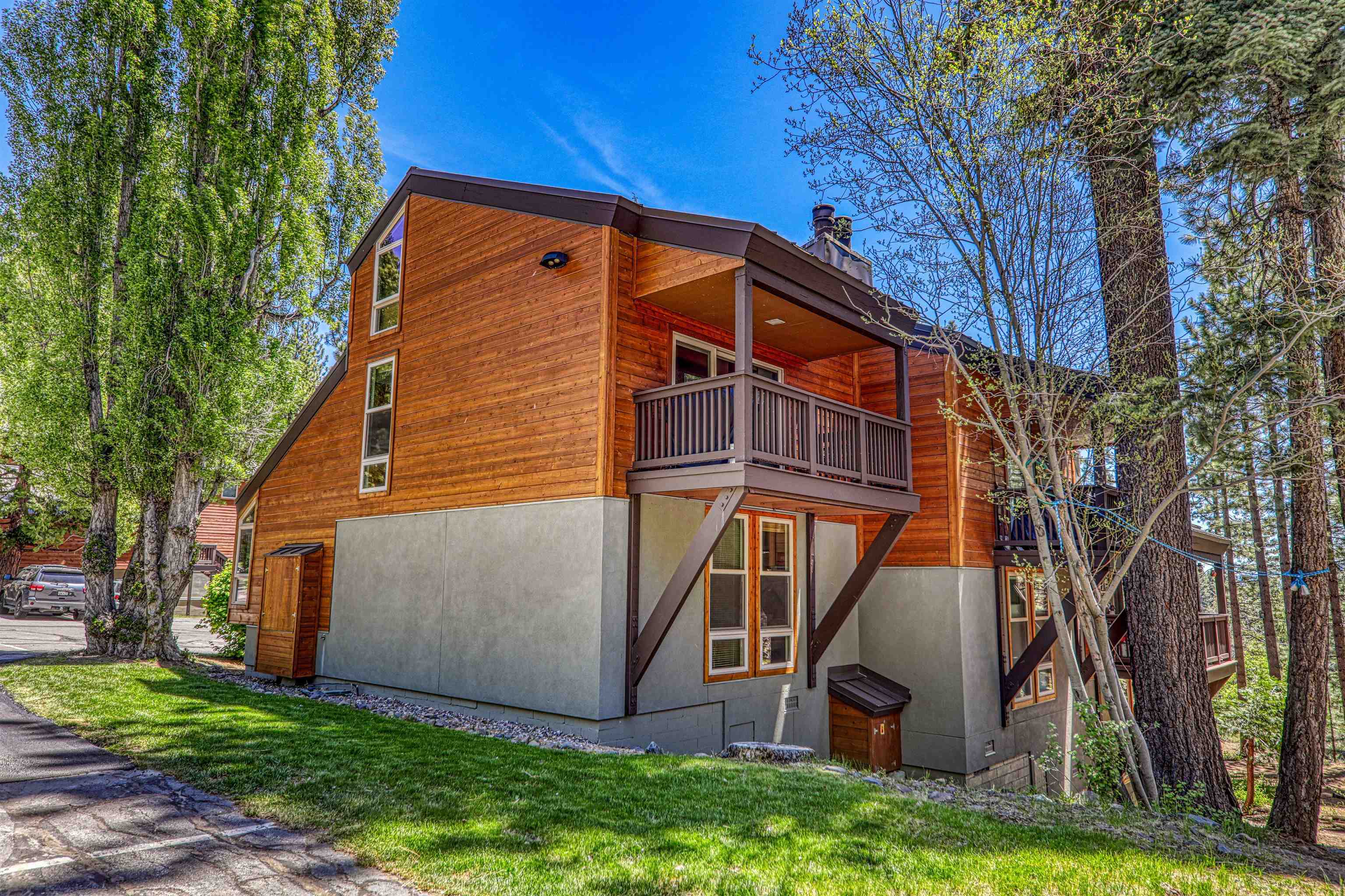 2755 North Lake Boulevard #64