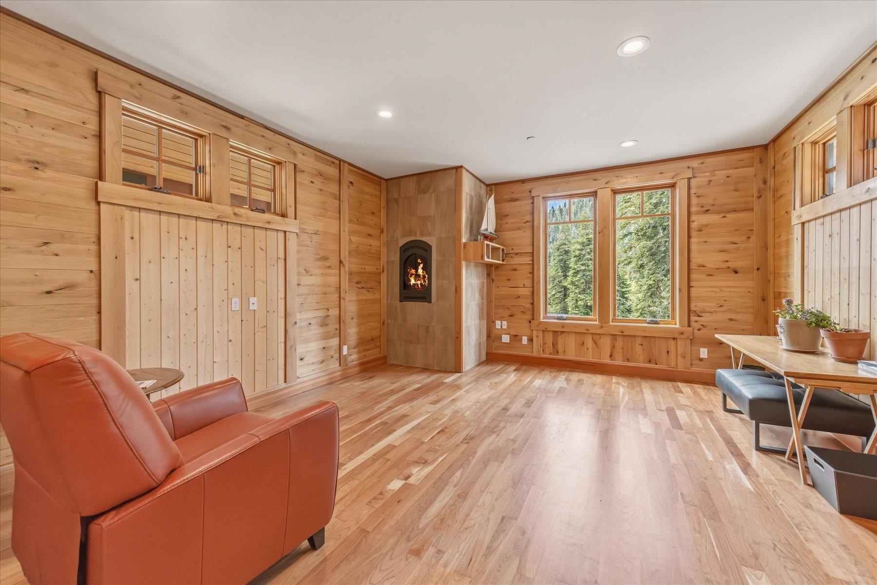 850 Sunny Drive