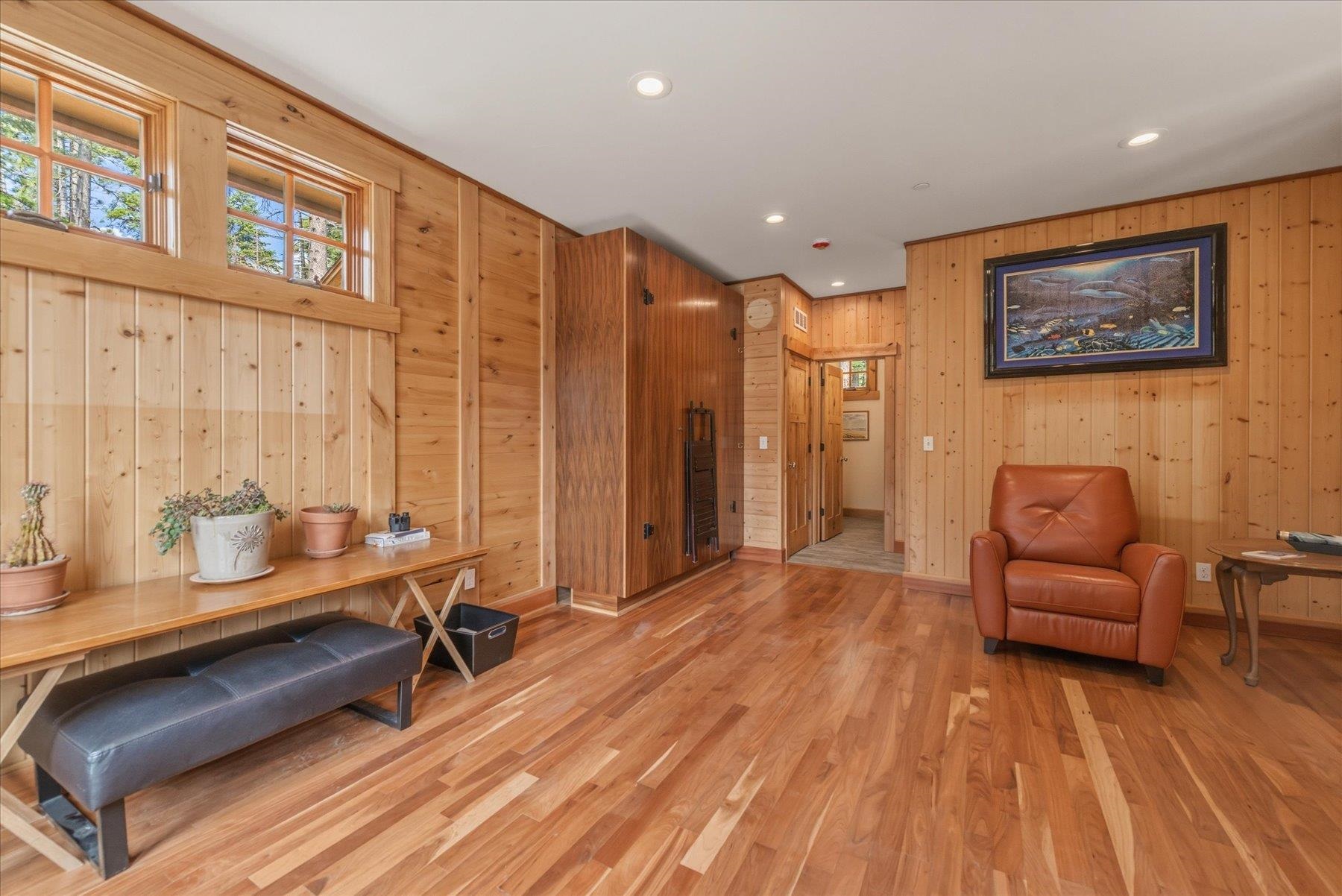 850 Sunny Drive